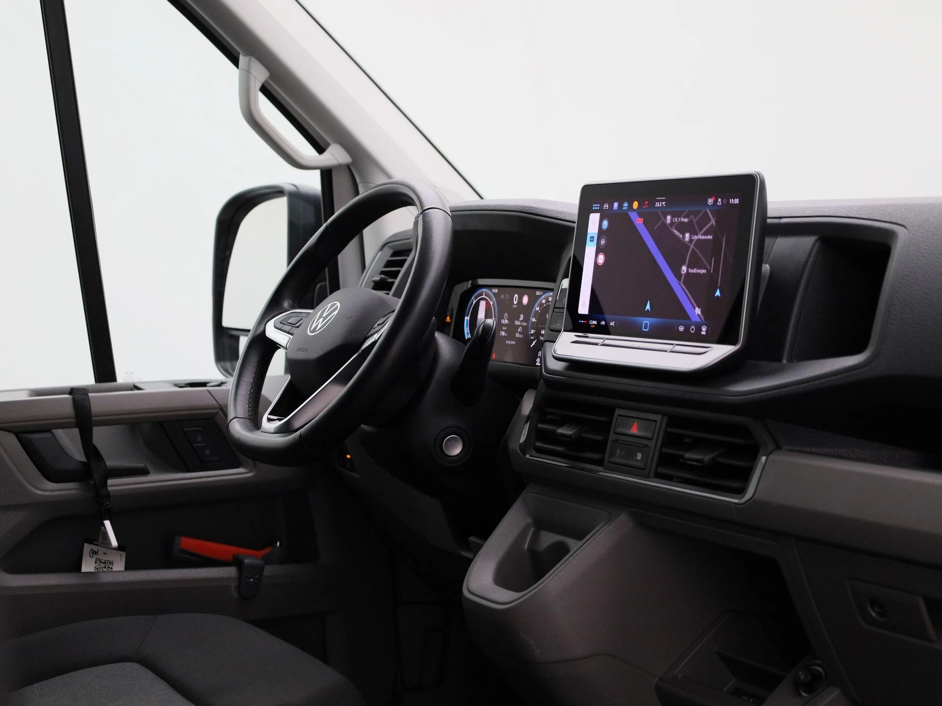 Volkswagen Crafter 2.0 TDI L3H3 Highline 140PK