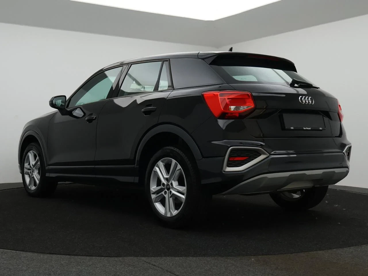 Audi Q2 35 TFSI Business Edition Advanced 150PK *AUTOMAAT*LEDER*CAMERA*CRUISE*PDC*VIRTUAL COCKPIT*AIRCO*ZETELVERWARMING*...*
