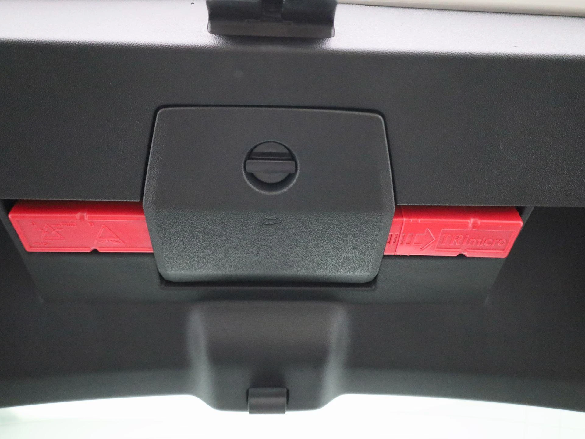 Volkswagen-Polo-image-10