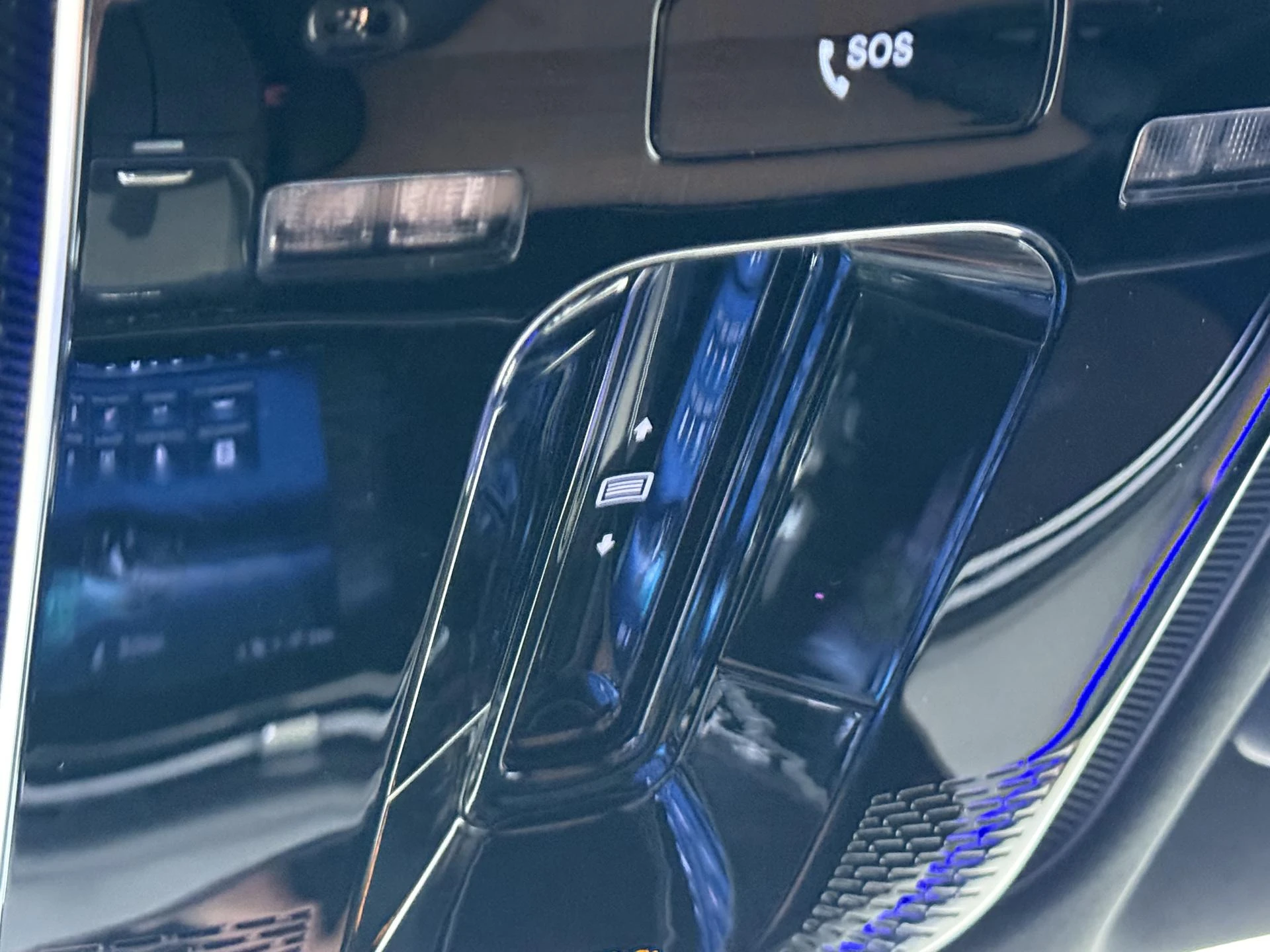 Mercedes-Benz-E-Klasse-image-24