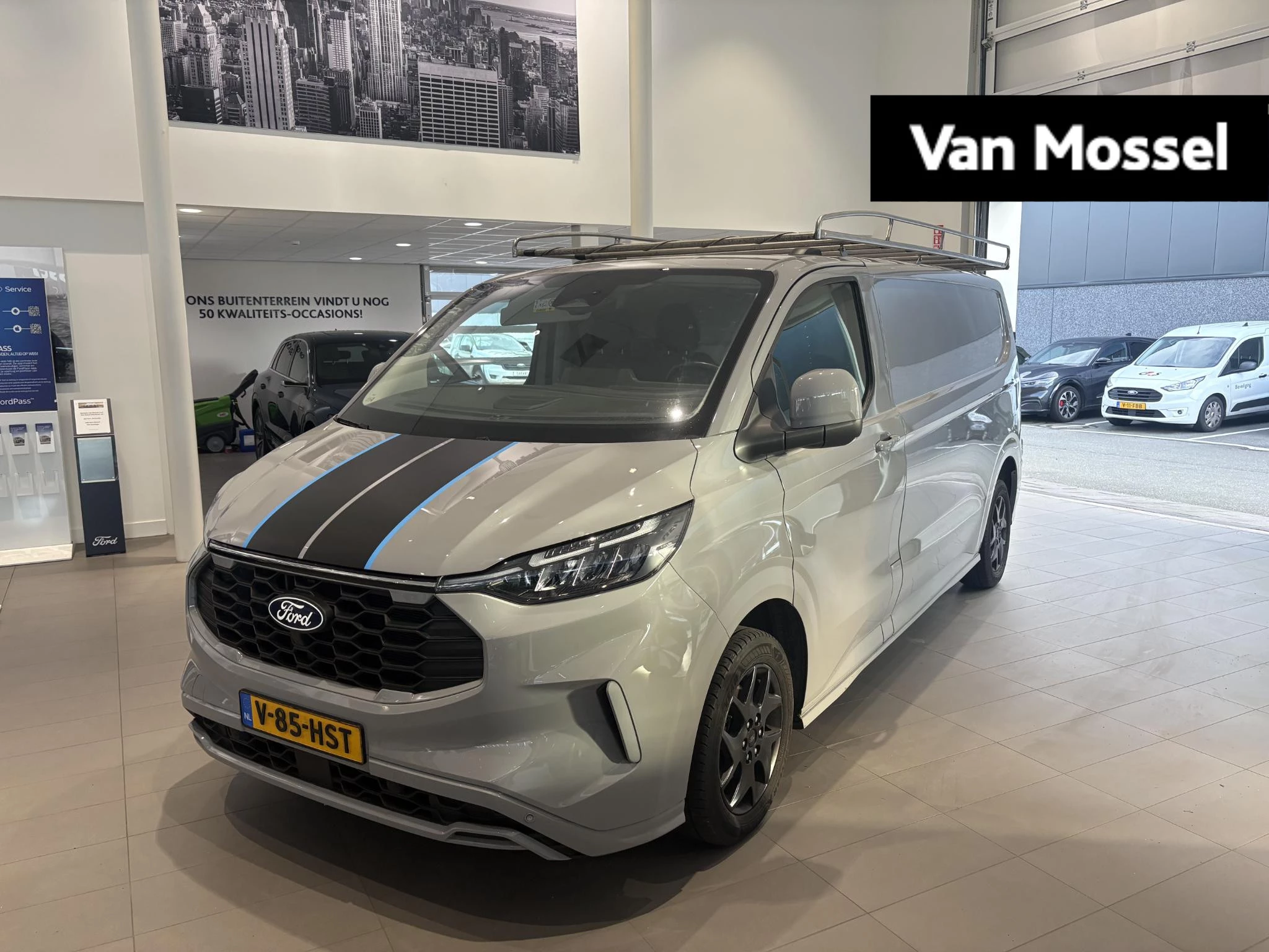 Ford-Transit Custom-image-0