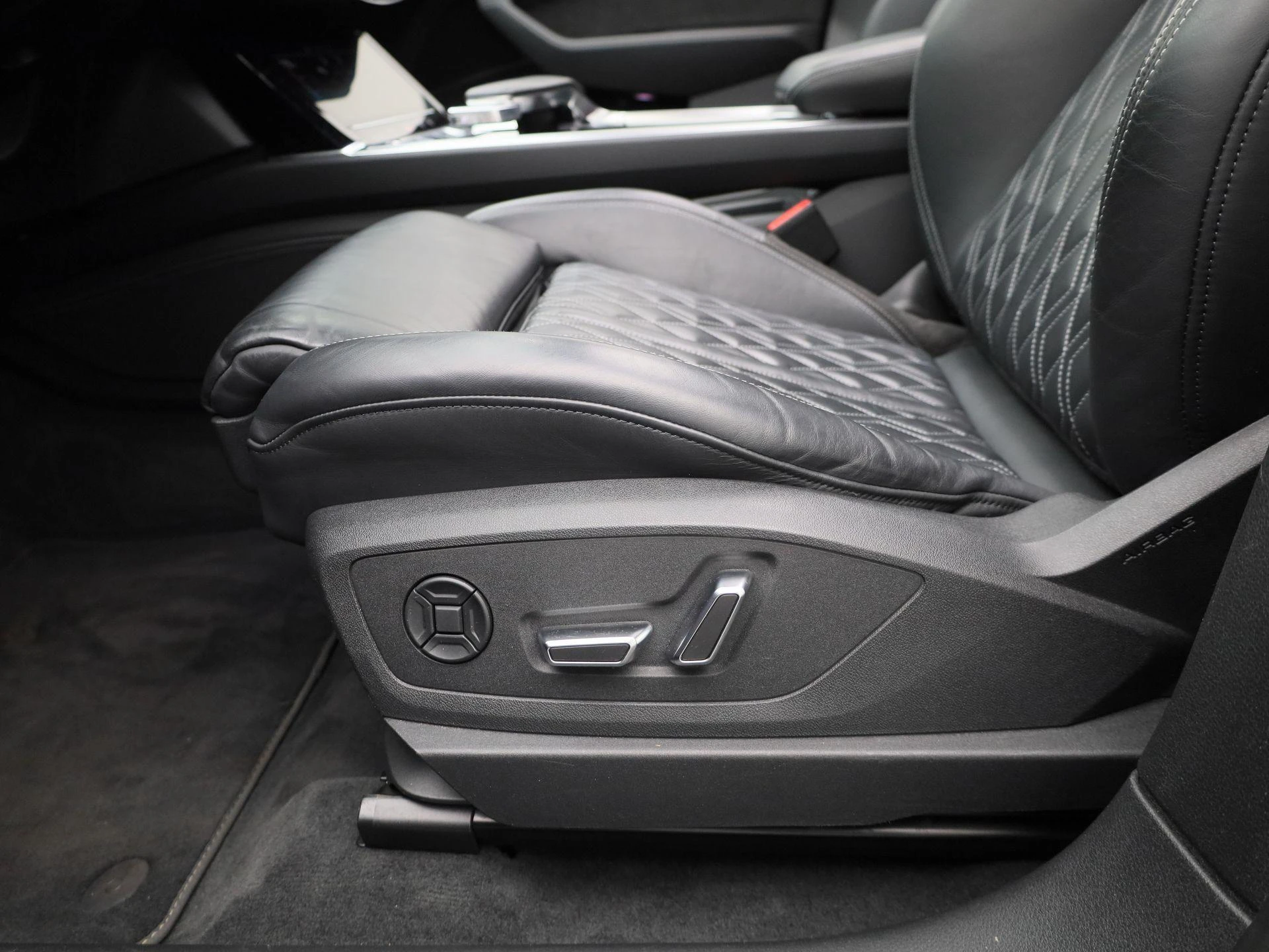 Audi-e-tron-image-34