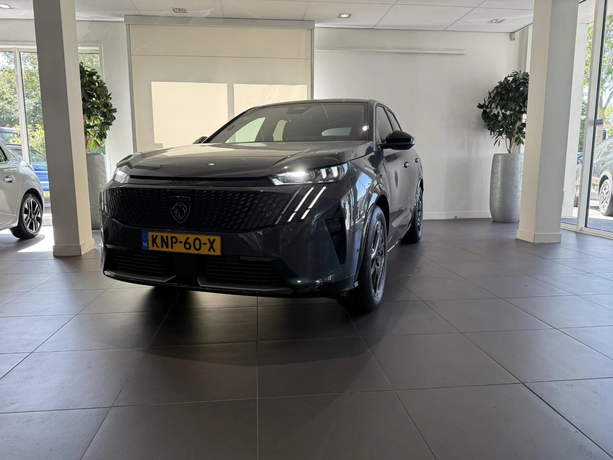 Peugeot e-3008 GT Long Range 230 97 kWh