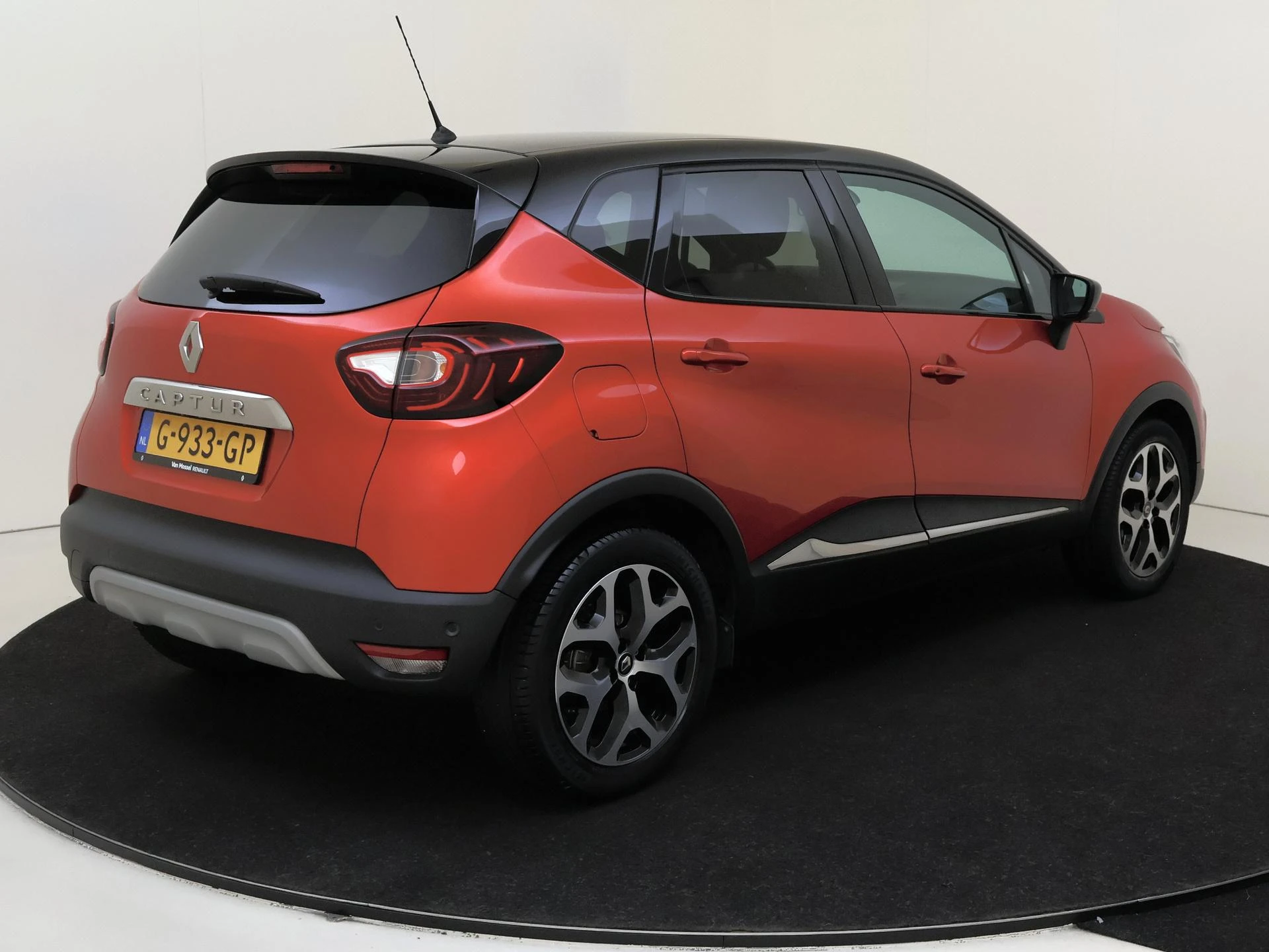 Renault-Captur-image-3