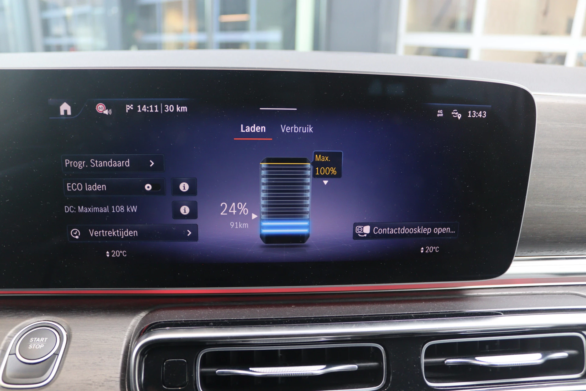 Mercedes-Benz-EQV-image-12