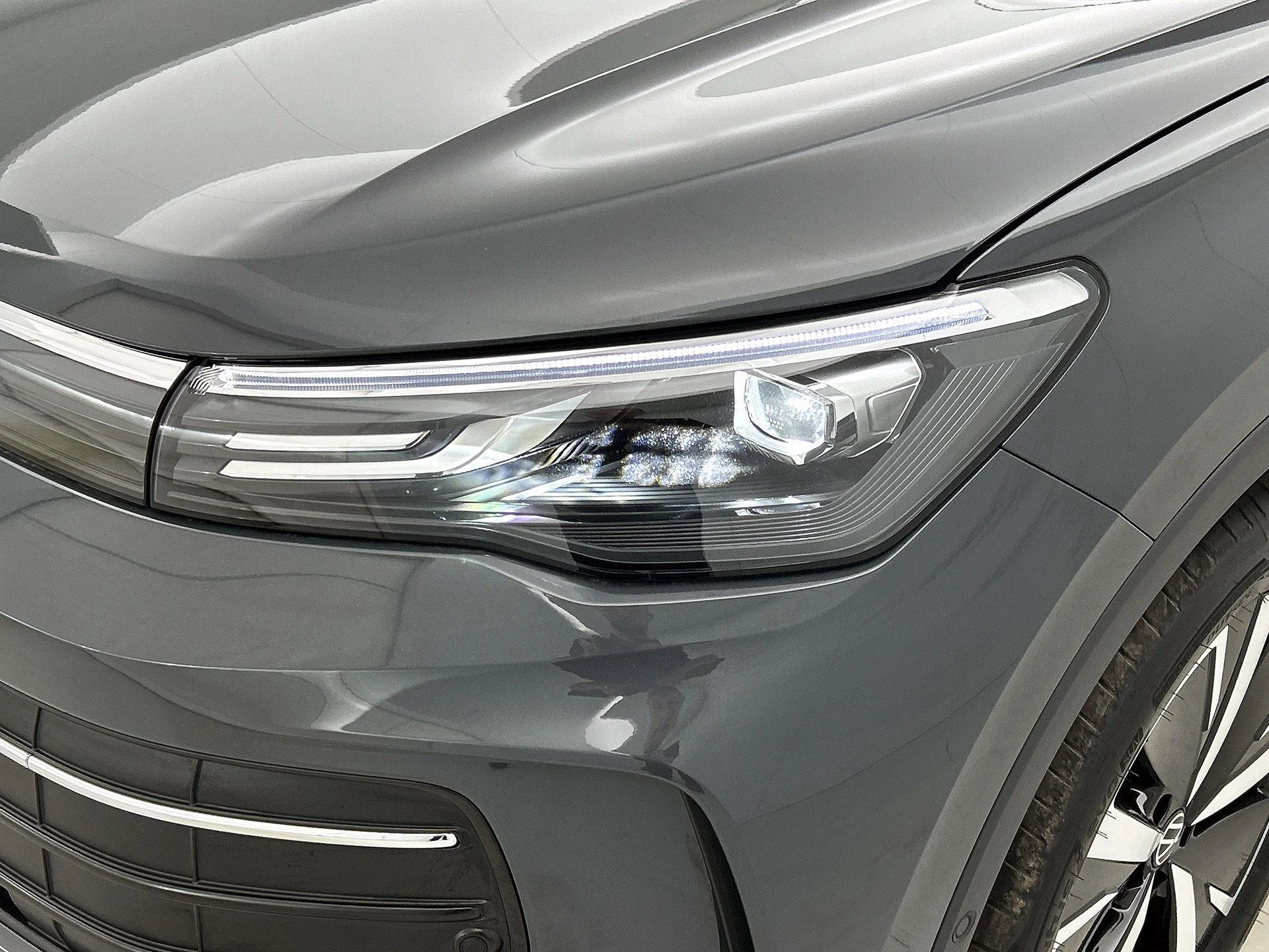 Volkswagen-Tiguan-image-22