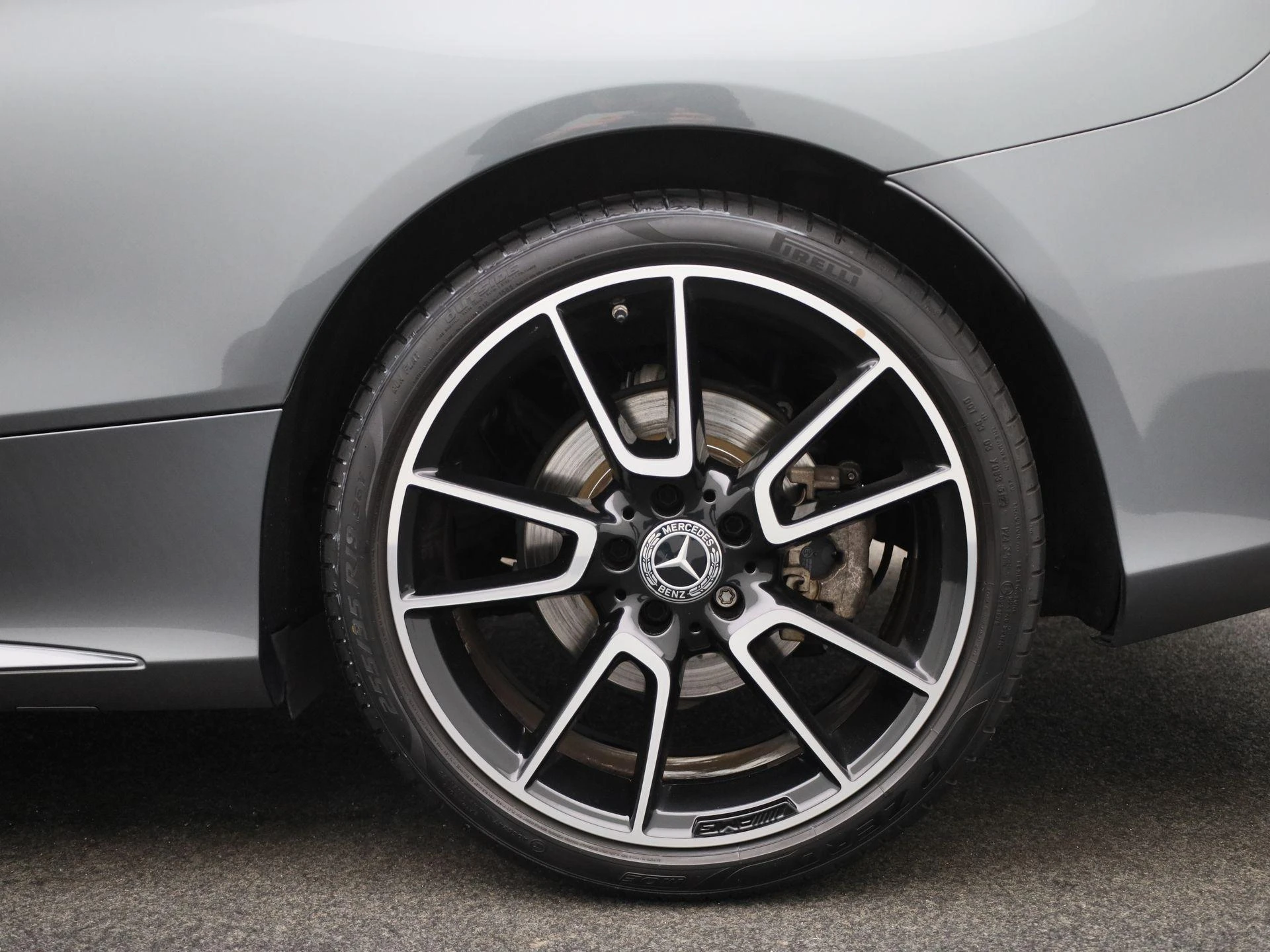 Mercedes-Benz-C-Klasse-image-12