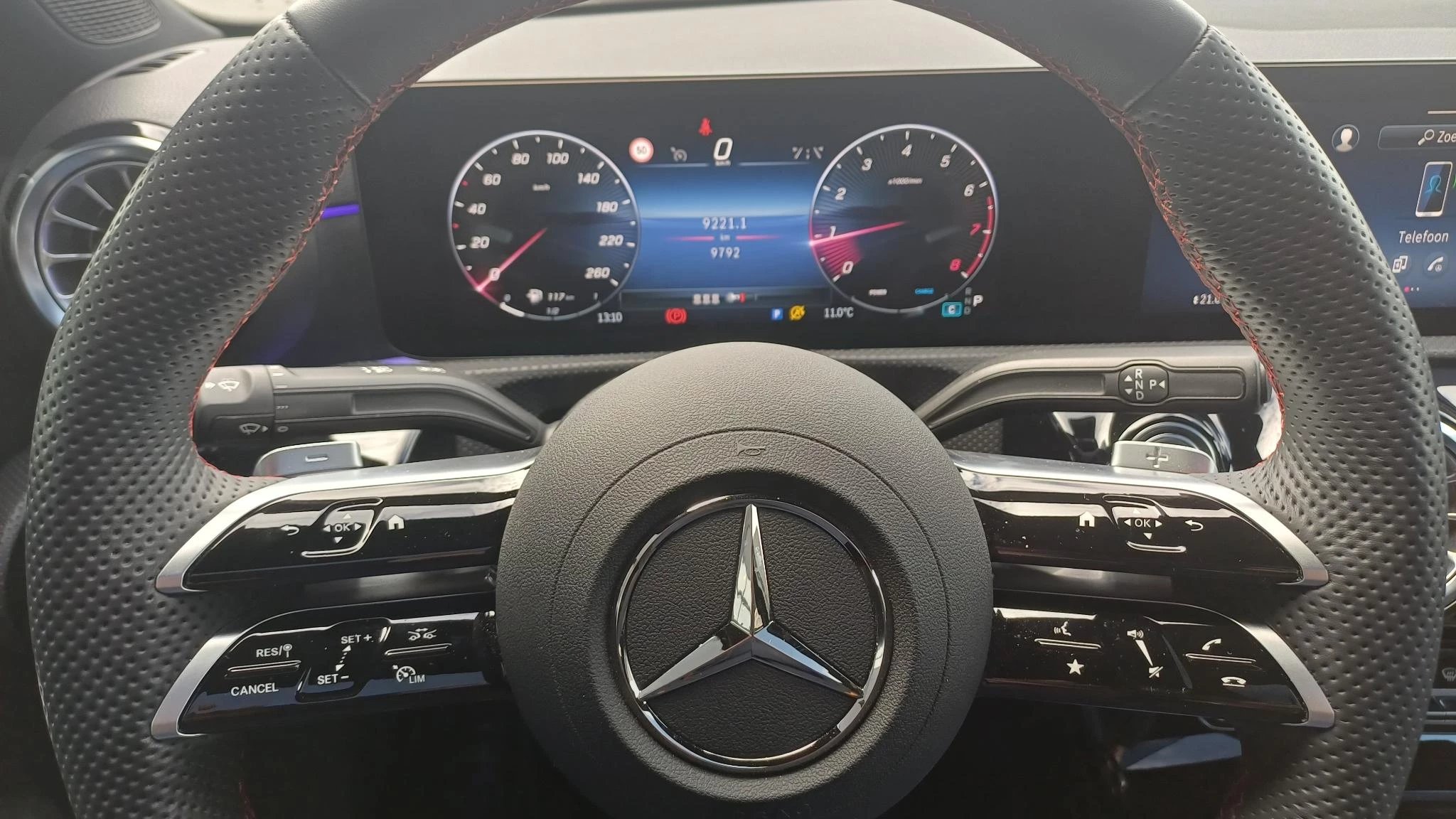Mercedes-Benz A-Klasse 180 Star Edition Limousine + PANORAMISCH DAK + MULTIBEAM + CARPLAY +