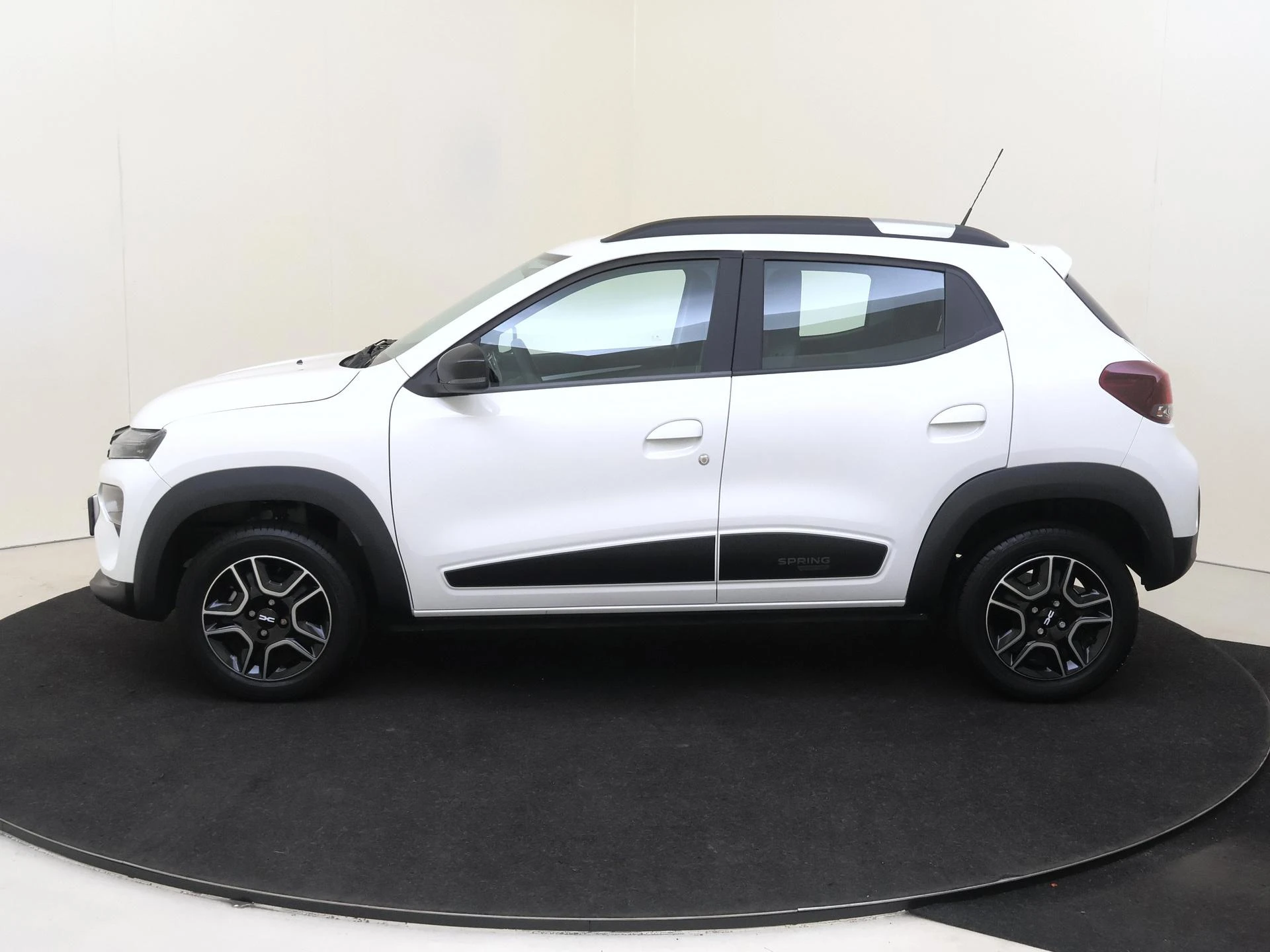 Dacia-Spring-image-7