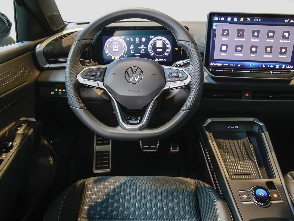 Volkswagen T-Roc 1.5 eTSI DSG R-Line AHK, IQ-Light, Navi VSA