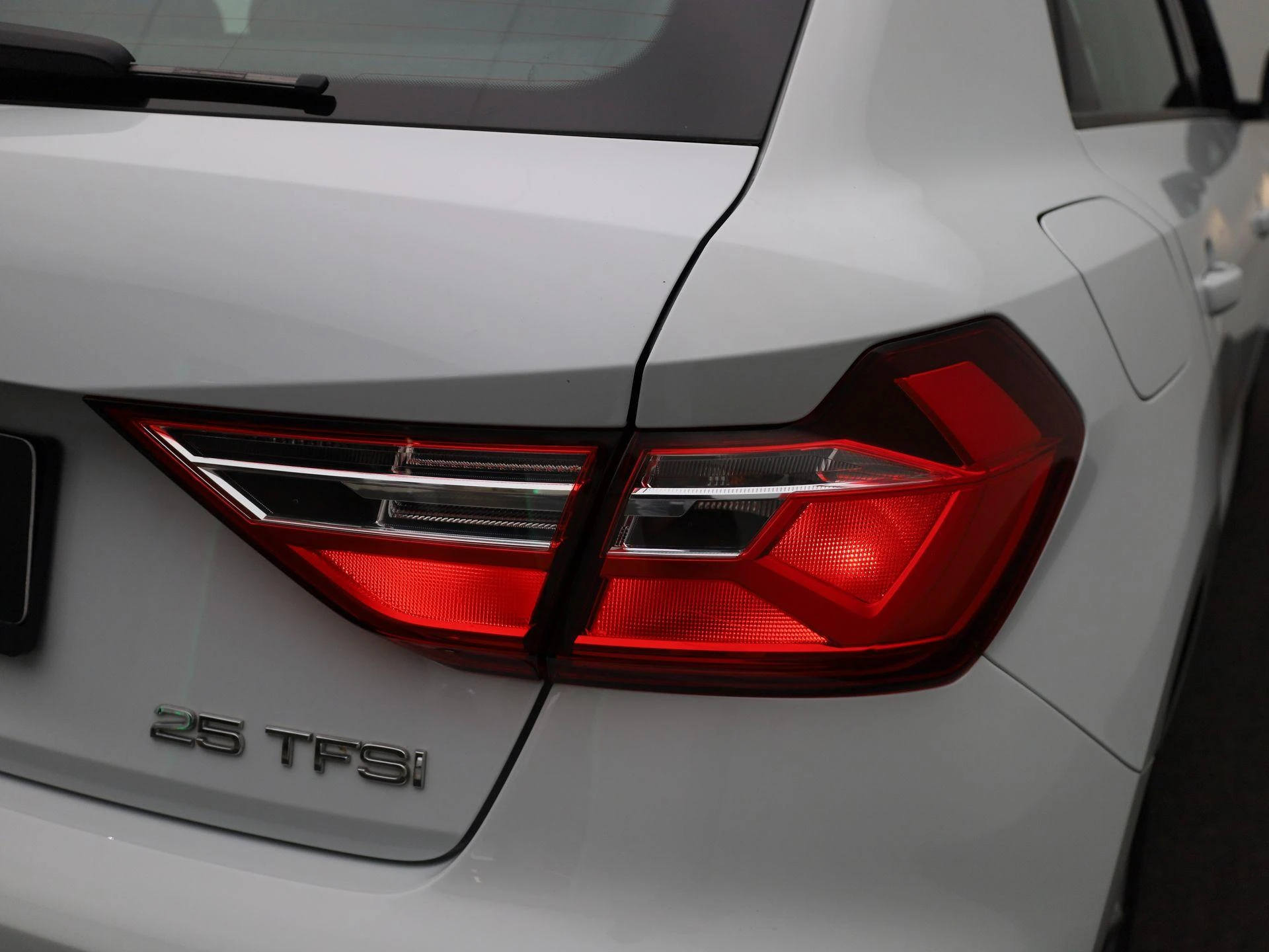 Audi-A1 Sportback-image-32