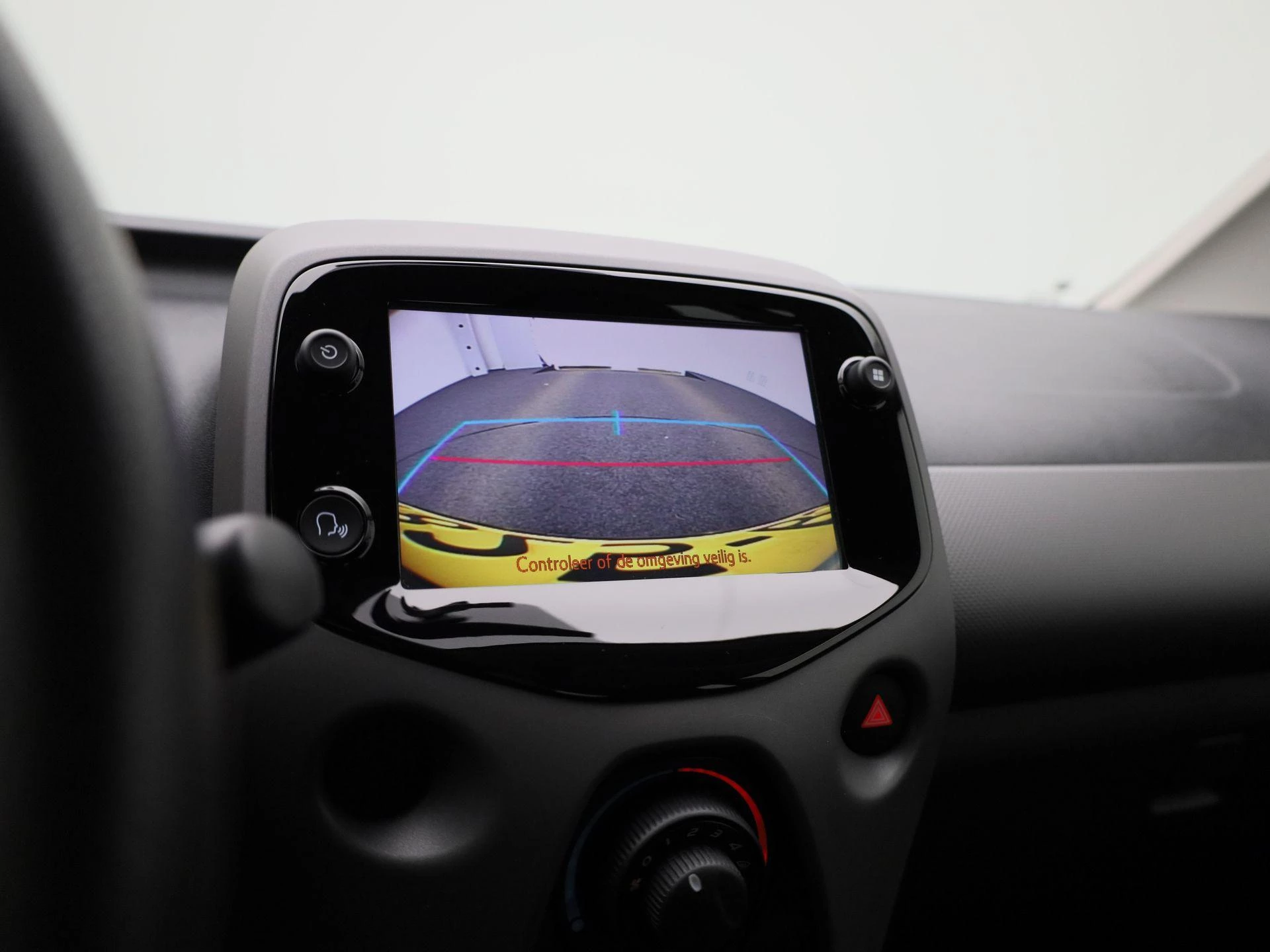 Peugeot-108-image-14