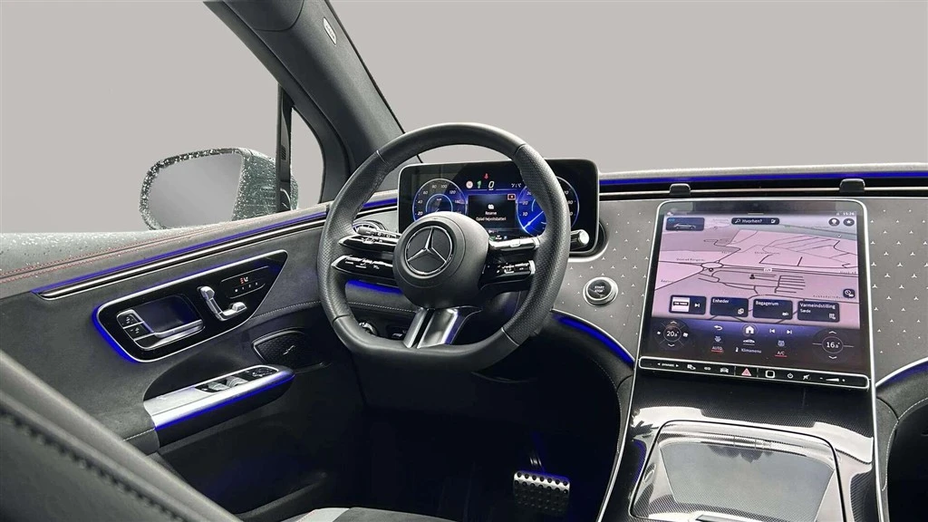 Mercedes-Benz-EQE-image-11