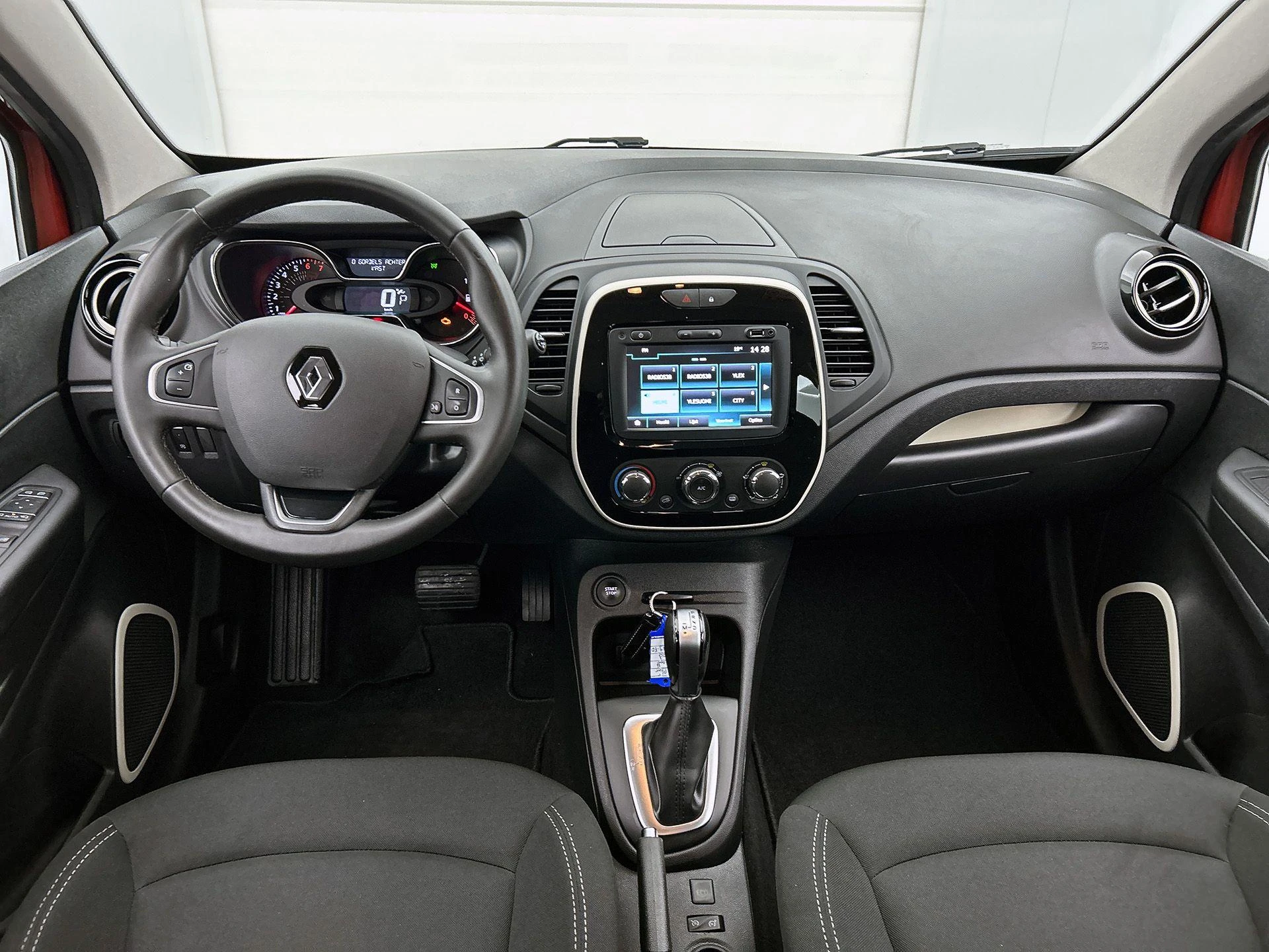 Renault-Captur-image-20