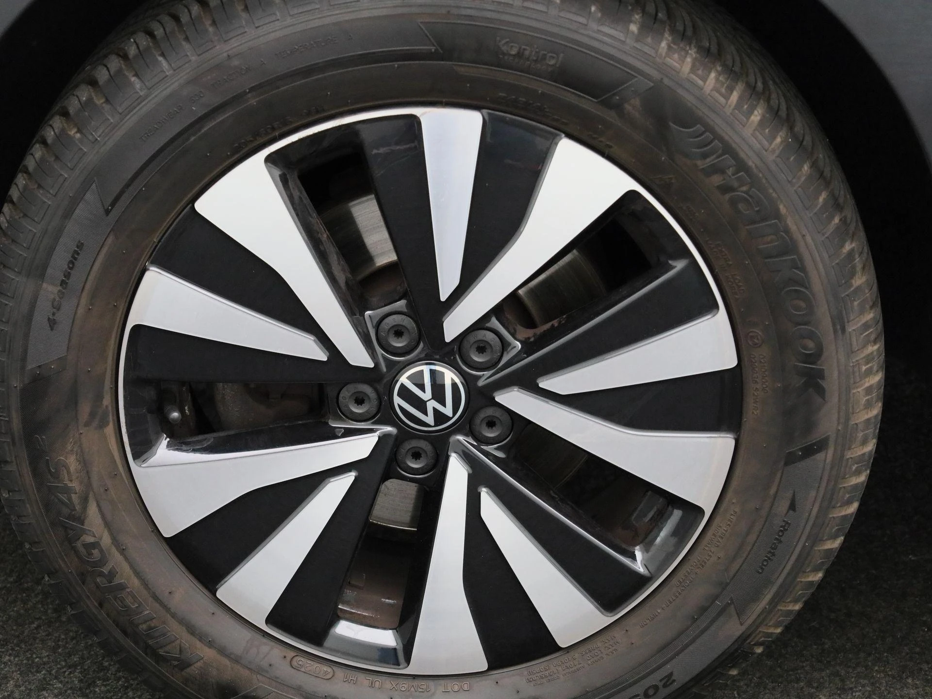 Volkswagen-Taigo-image-12
