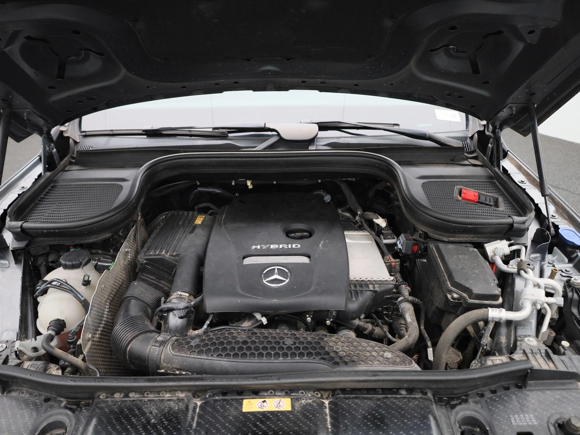 Mercedes-Benz-GLE-image-41