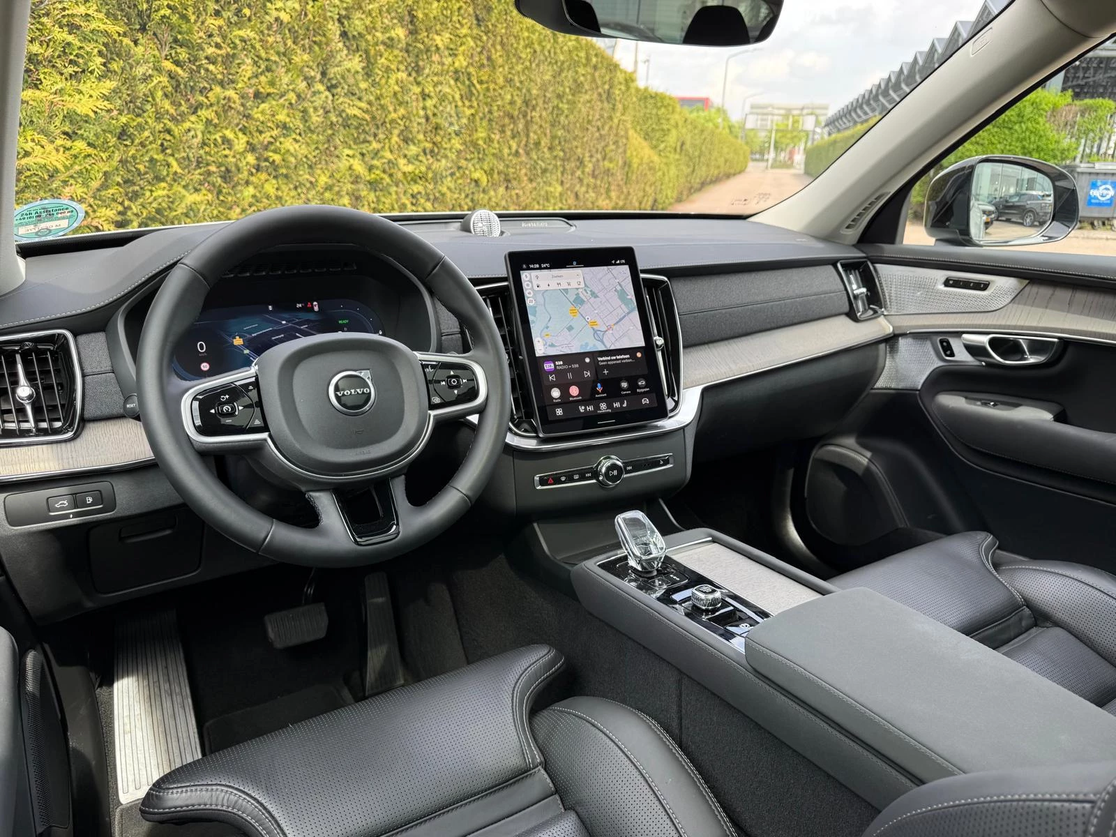 Volvo XC90 T8 Plug-in hybrid AWD Ultra Dark