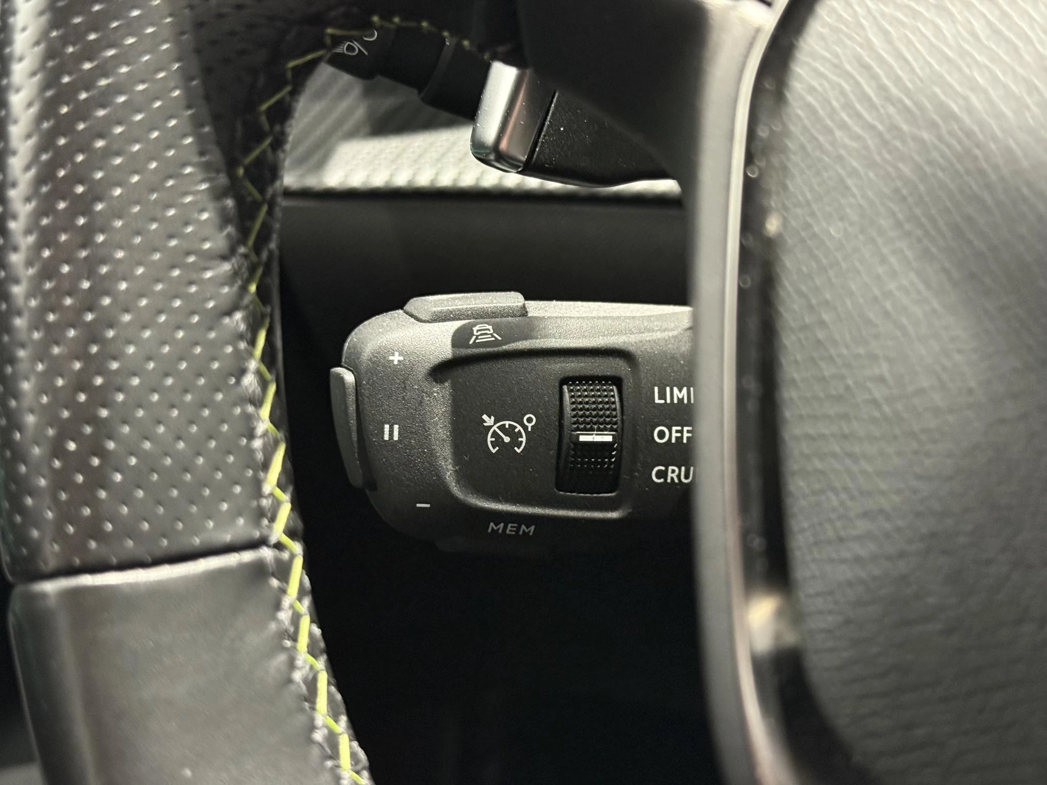 Peugeot 2008 1.2 PureTech GT Pack