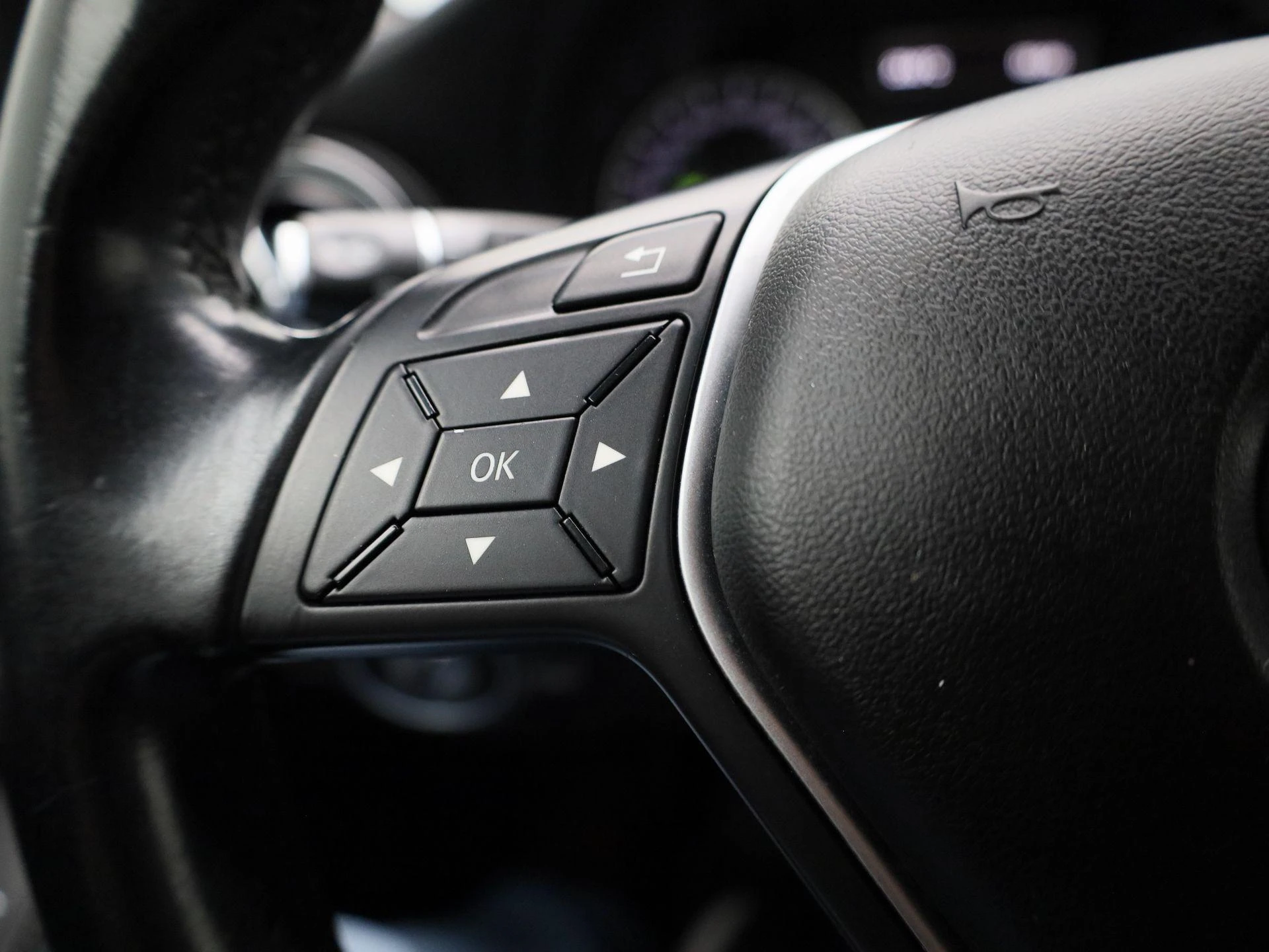 Mercedes-Benz-A-Klasse-image-15