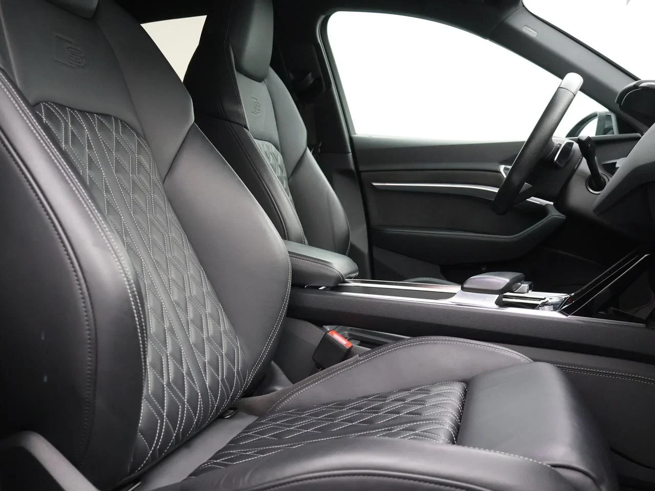 Audi-e-tron-image-8