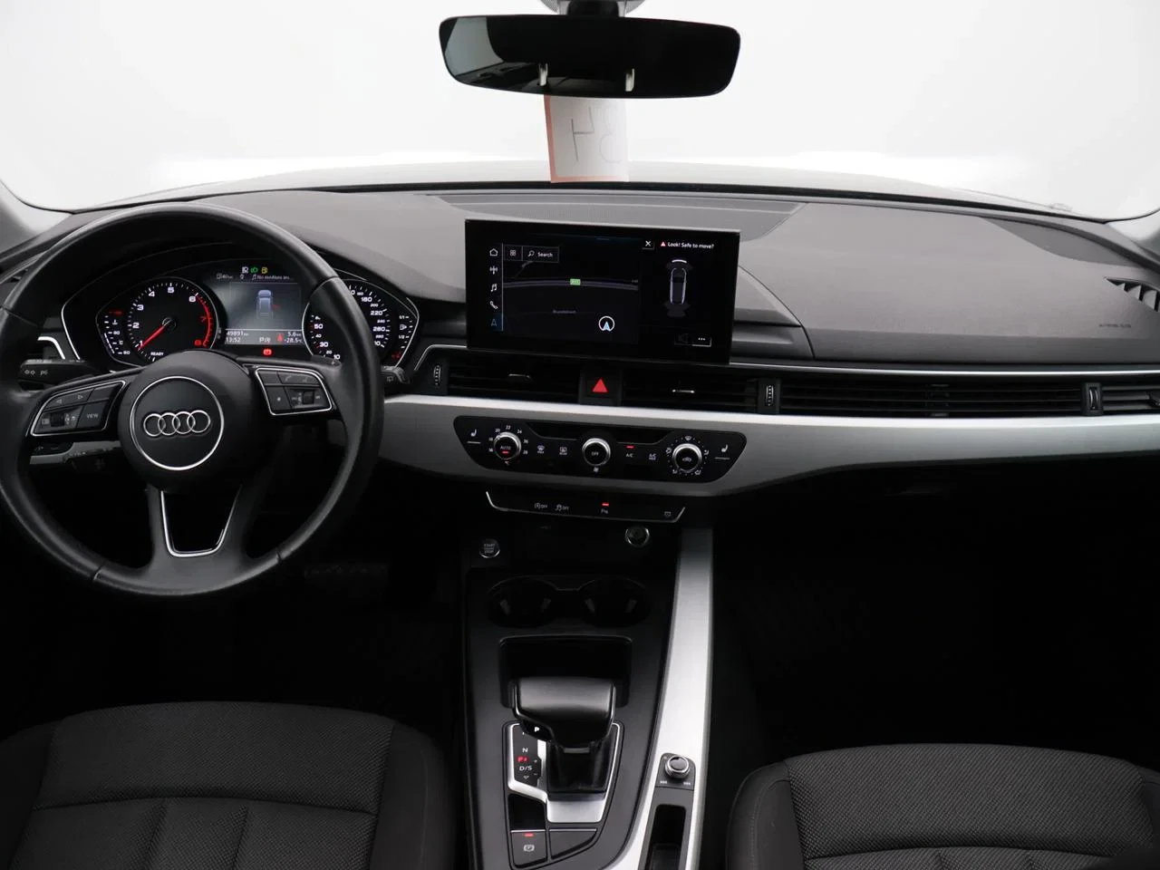 Audi A4 Avant 35TFSI 150PK Business Edition *AUTOMAAT*SHADOWLOOK*ZETELVERWARMING*NAVI*BLTH*CRUISE*...