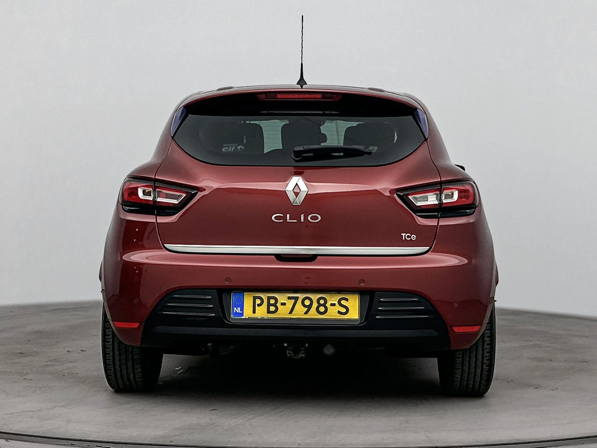 Renault-Clio-image-2