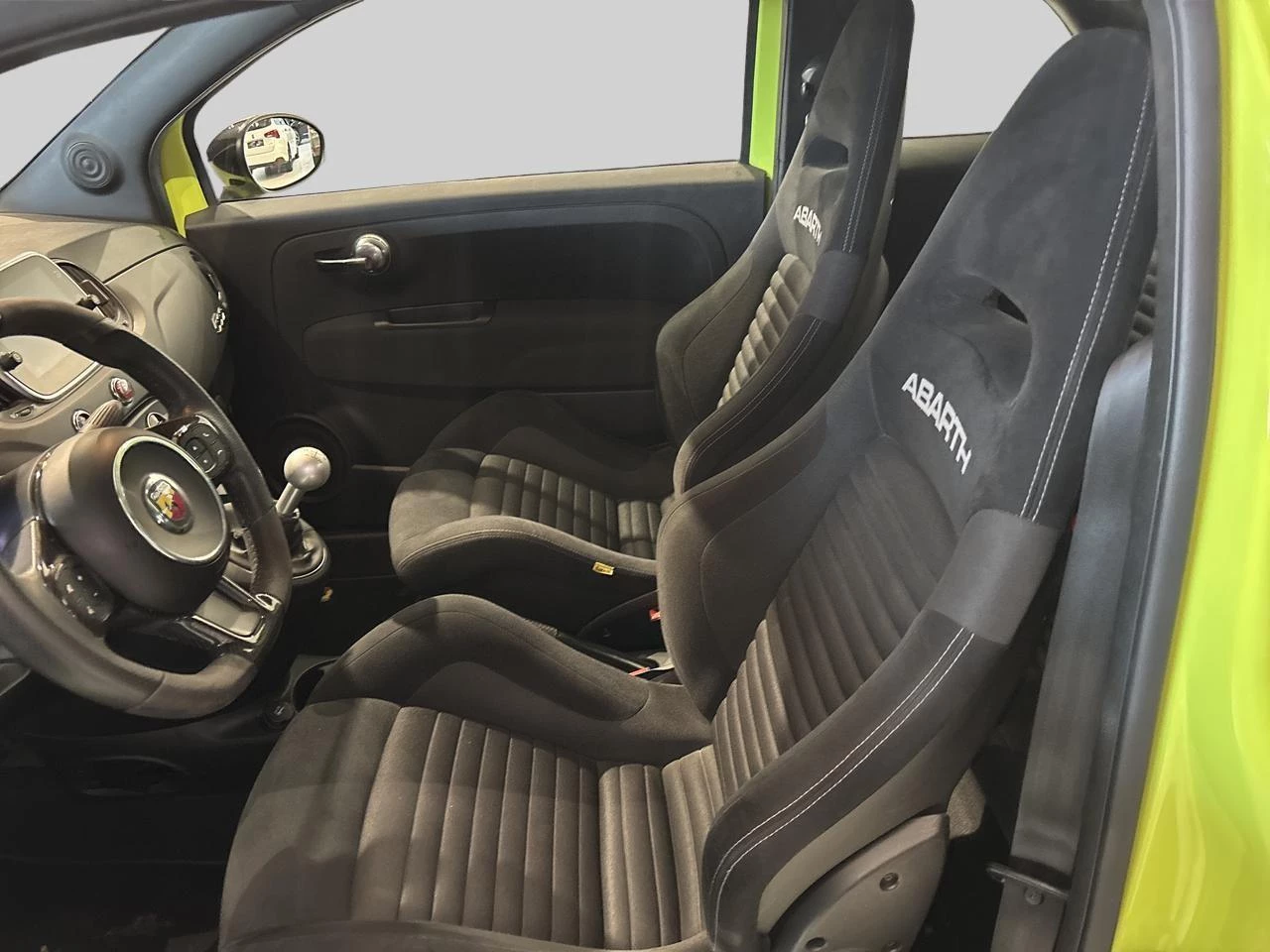 Abarth 500C 1.4 T-Jet 595 132kW Competizione