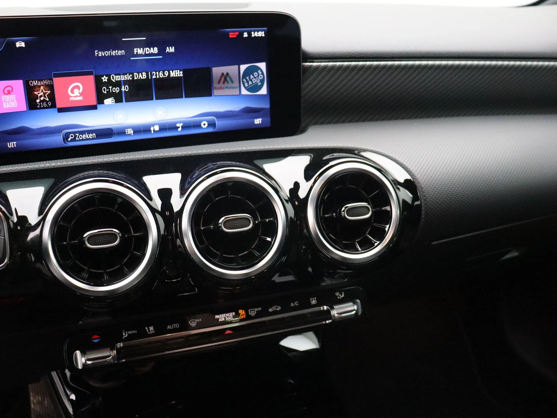 Mercedes-Benz Classe A 250 e Business Solution + CARPLAY + LED + CAMERA +