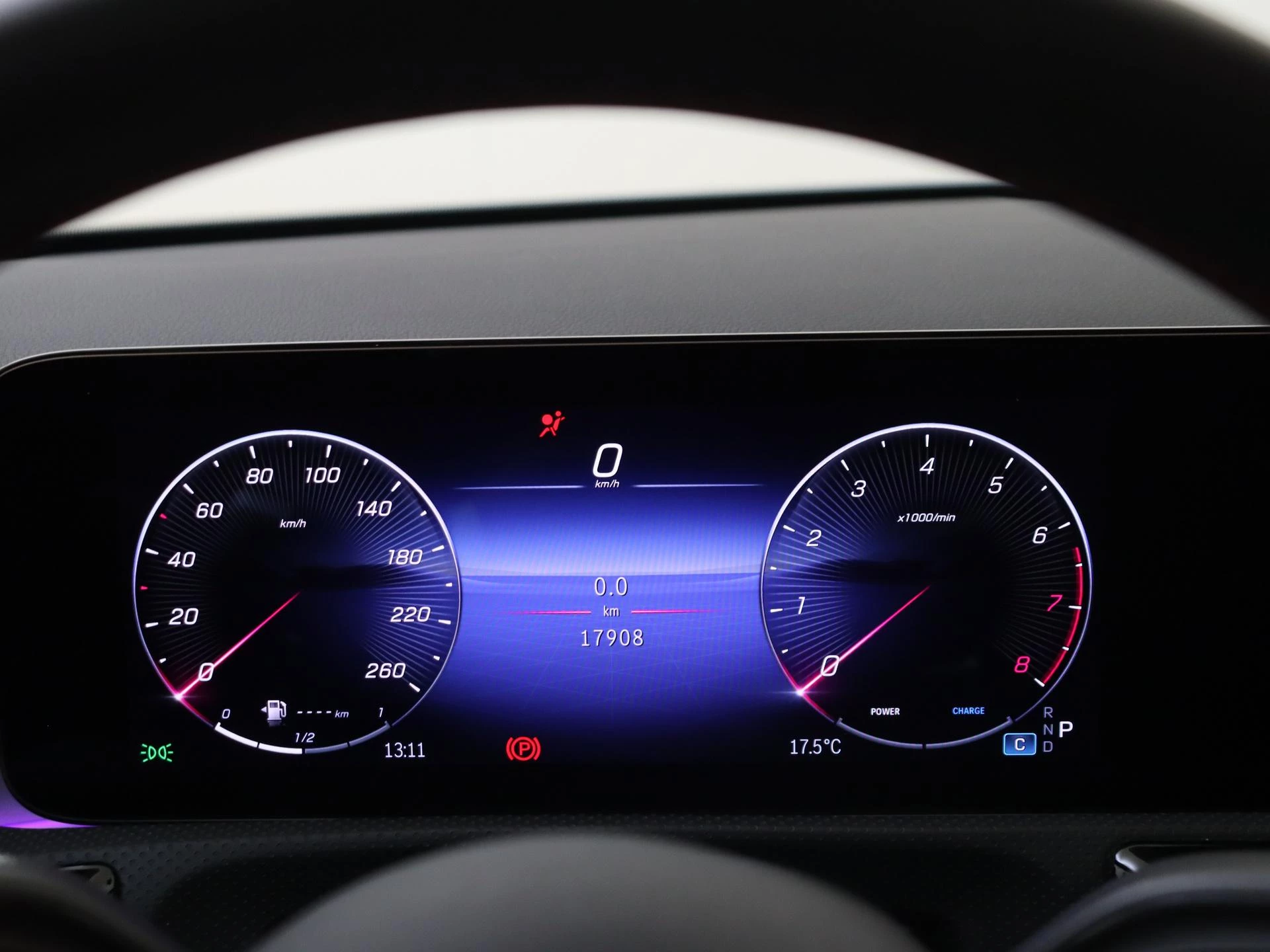 Mercedes-Benz-CLA-image-14