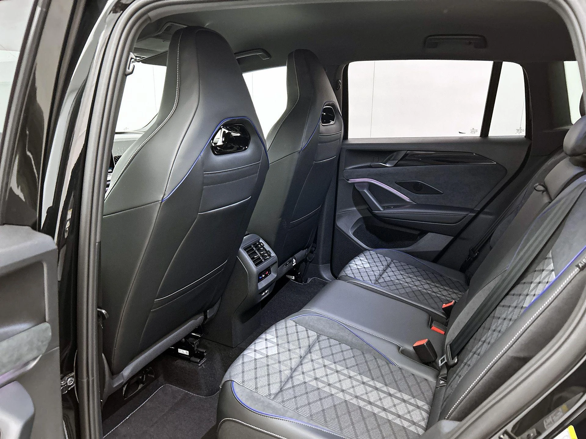 Volkswagen Tiguan 1.5 eHybrid R-Line Edition