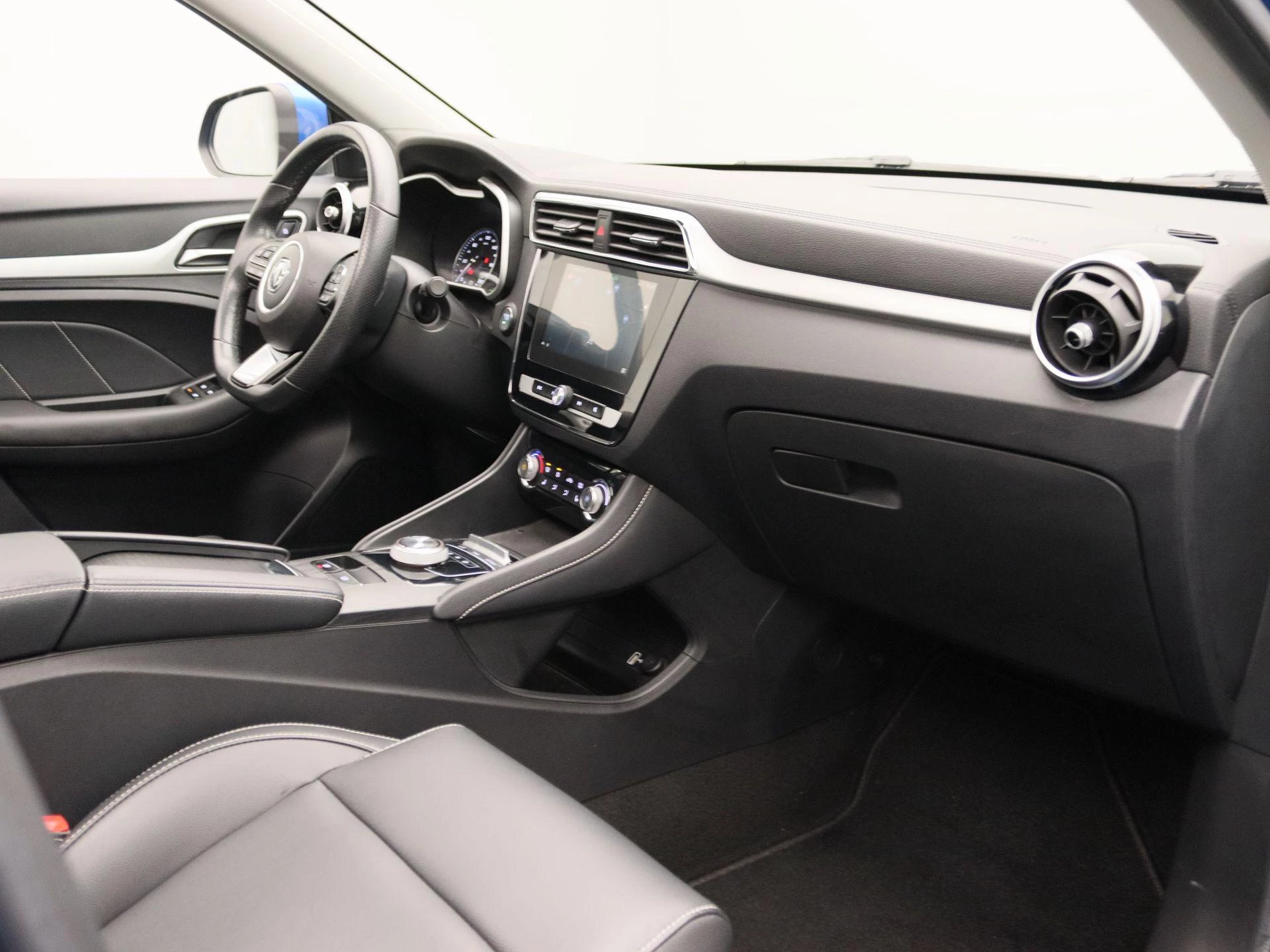MG-ZS EV-image-24