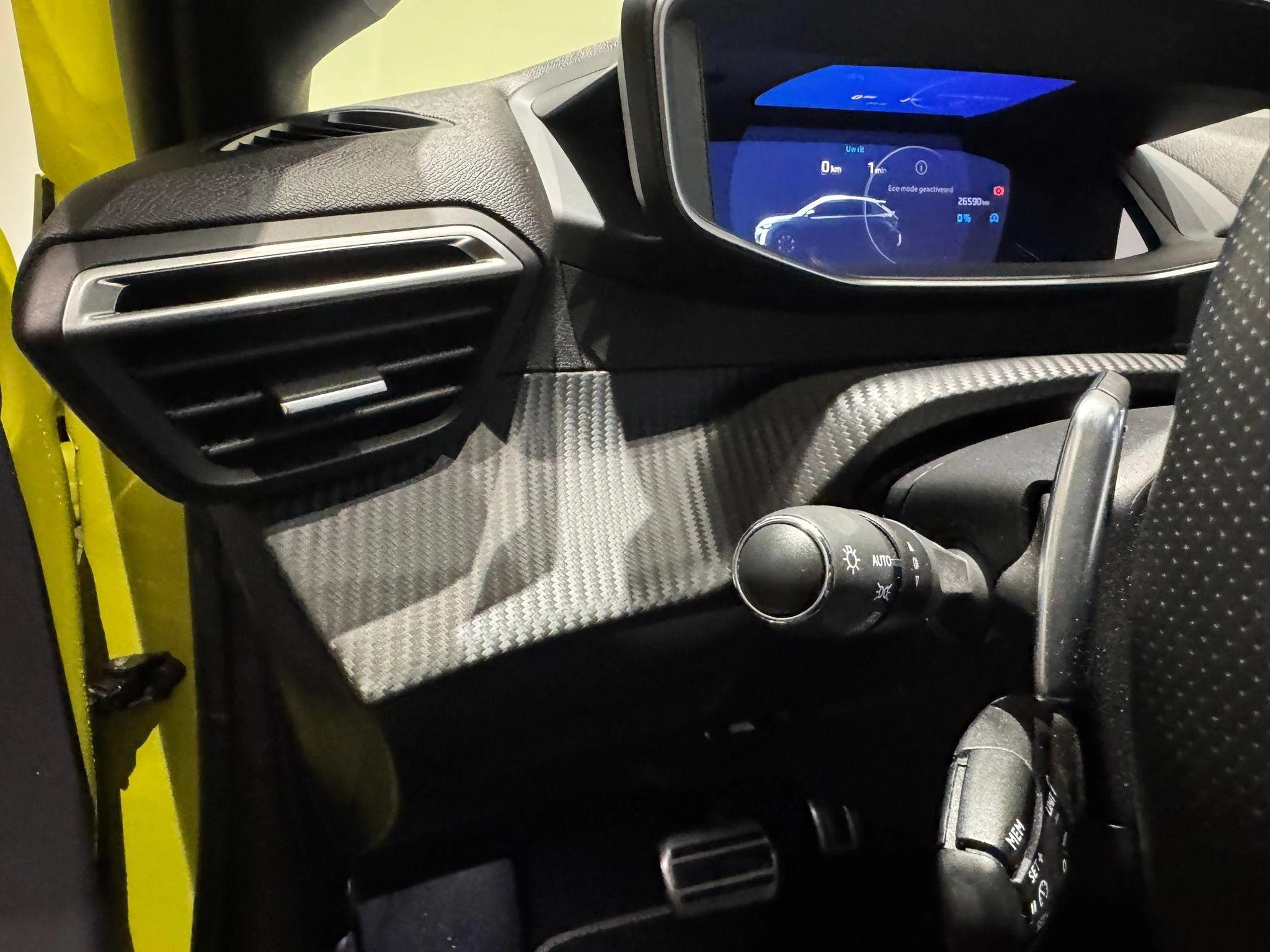 Peugeot-208-image-16