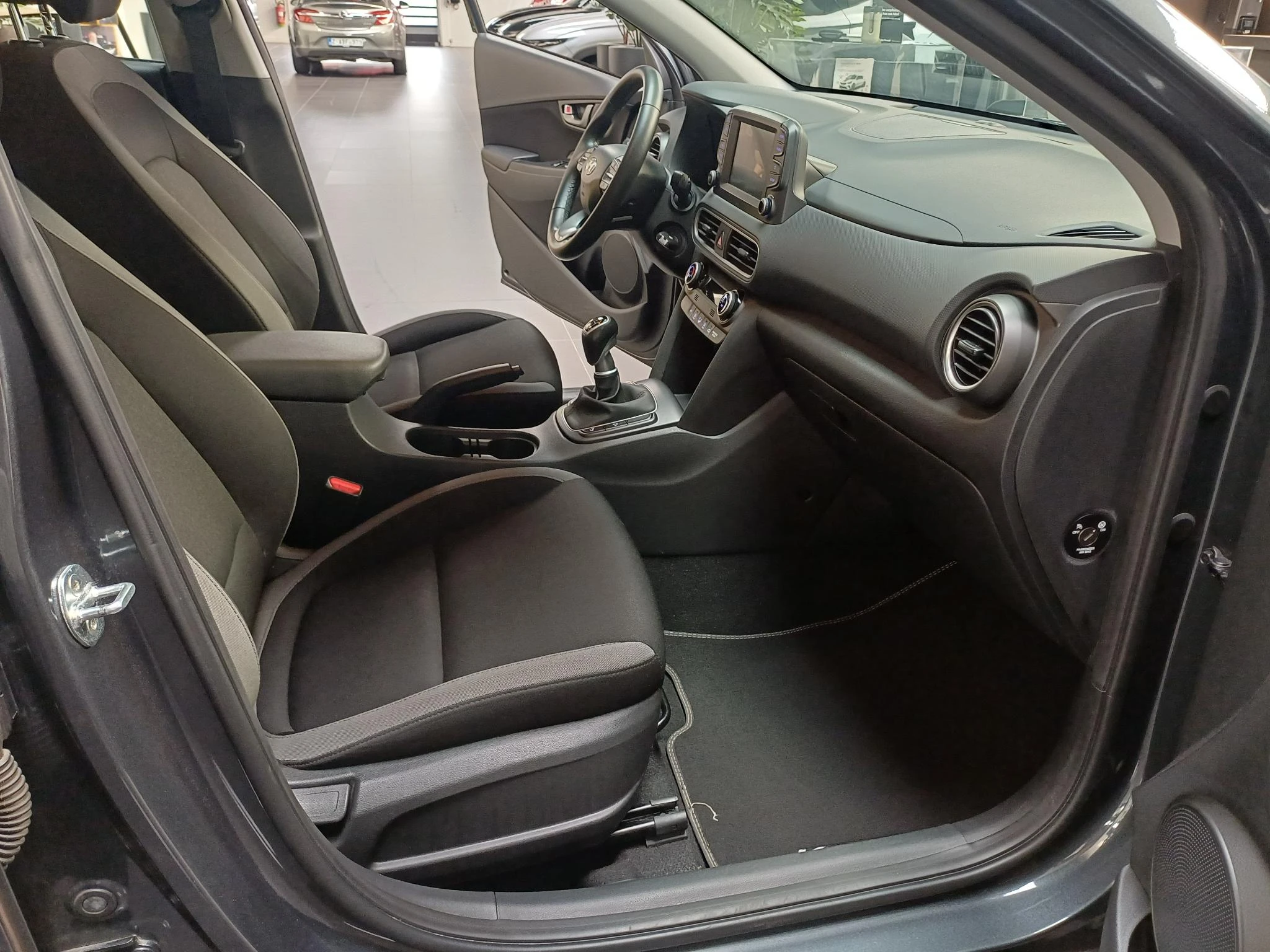 Hyundai-Kona-image-17