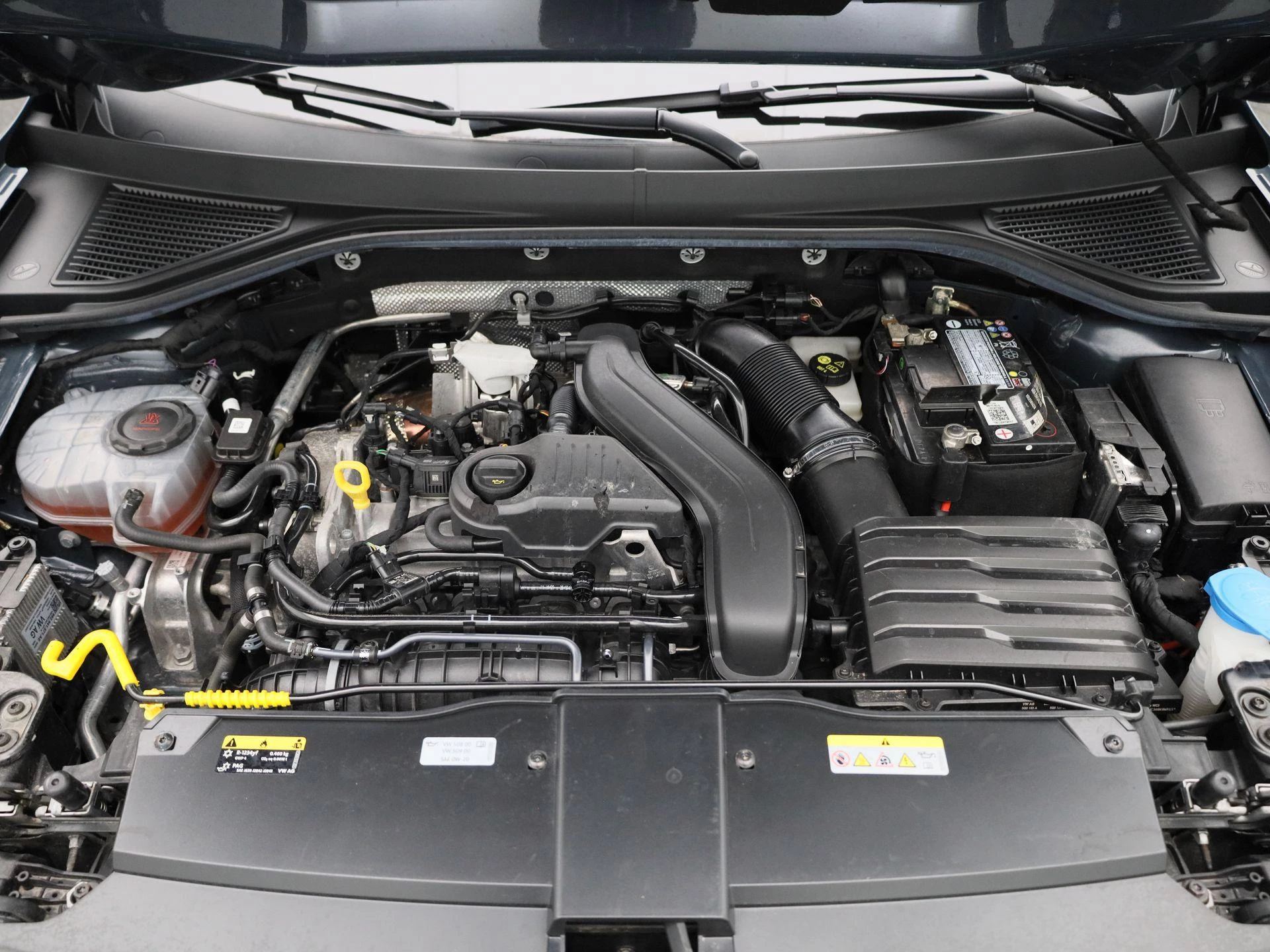 Volkswagen-T-Roc-image-51