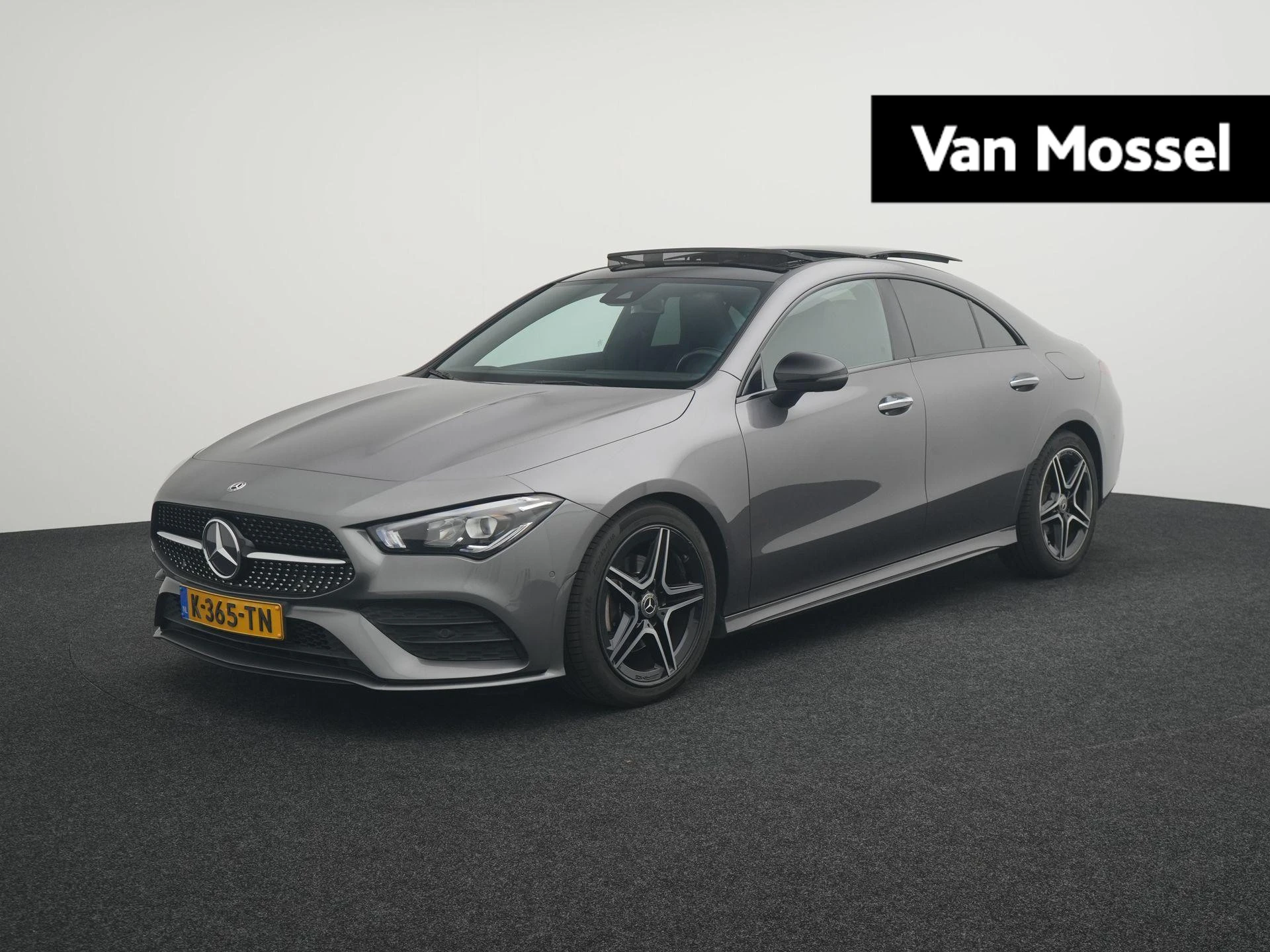 Mercedes-Benz-CLA-image-0