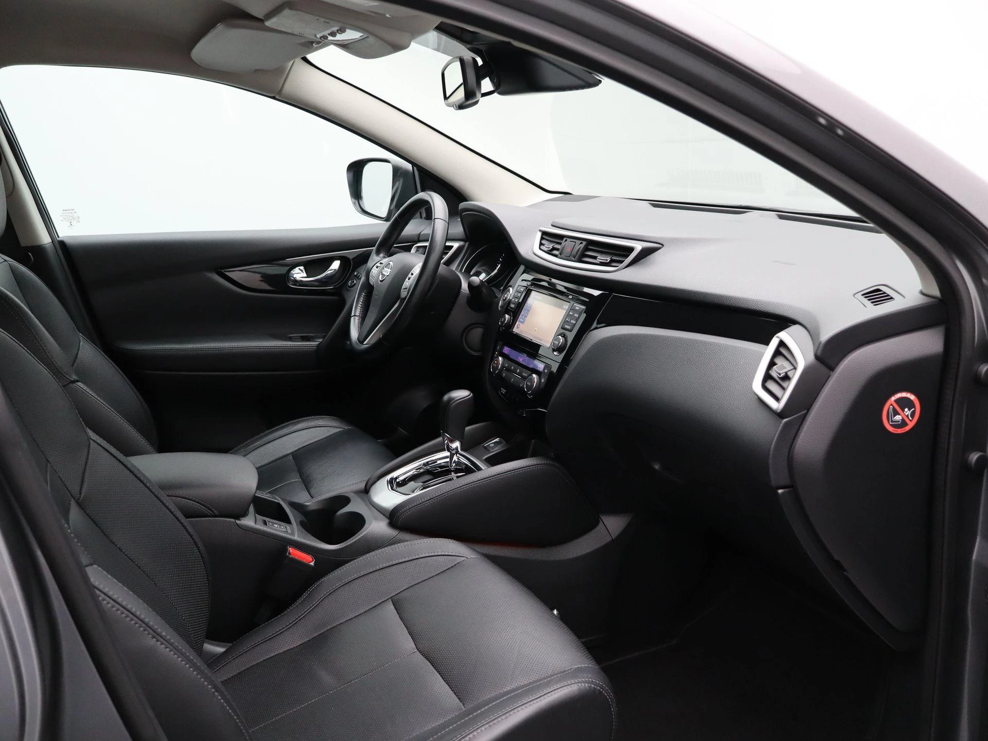 Nissan-QASHQAI-image-38