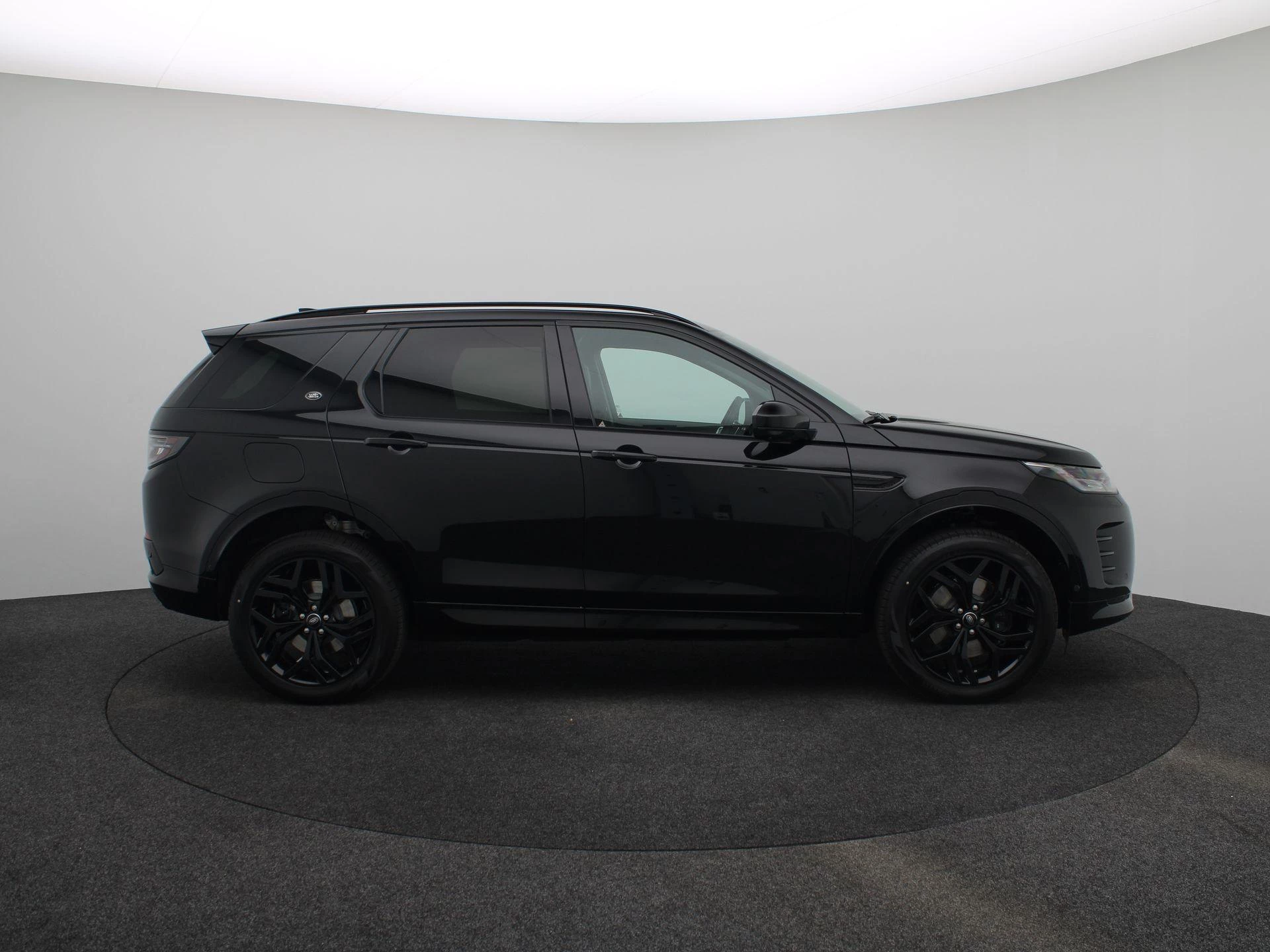 Land Rover-Discovery Sport-image-6
