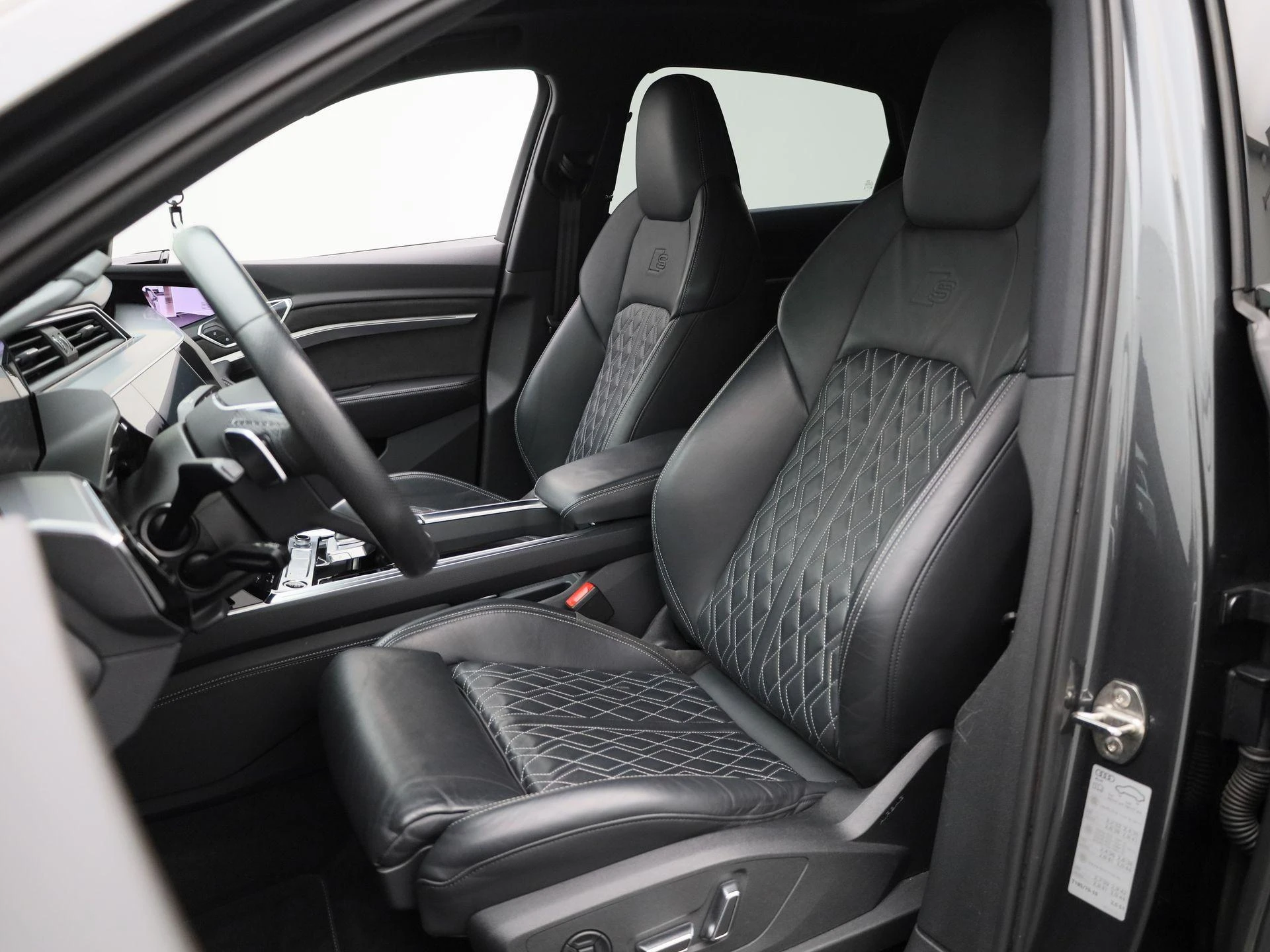 Audi-e-tron-image-9