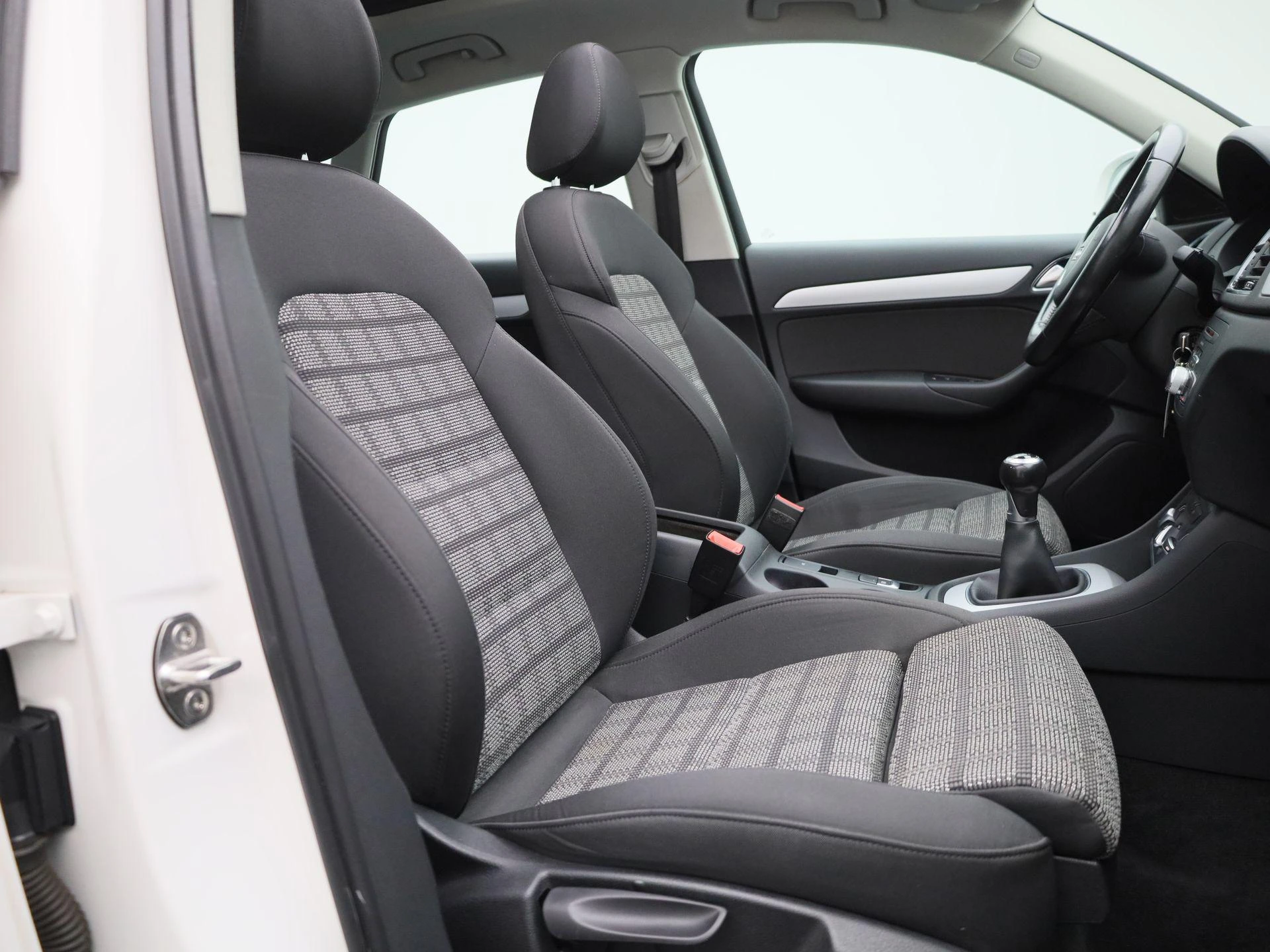 Audi-Q3-image-30
