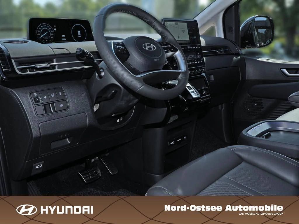 Hyundai Staria HEV 7-Sitzer Signature Panoramadach