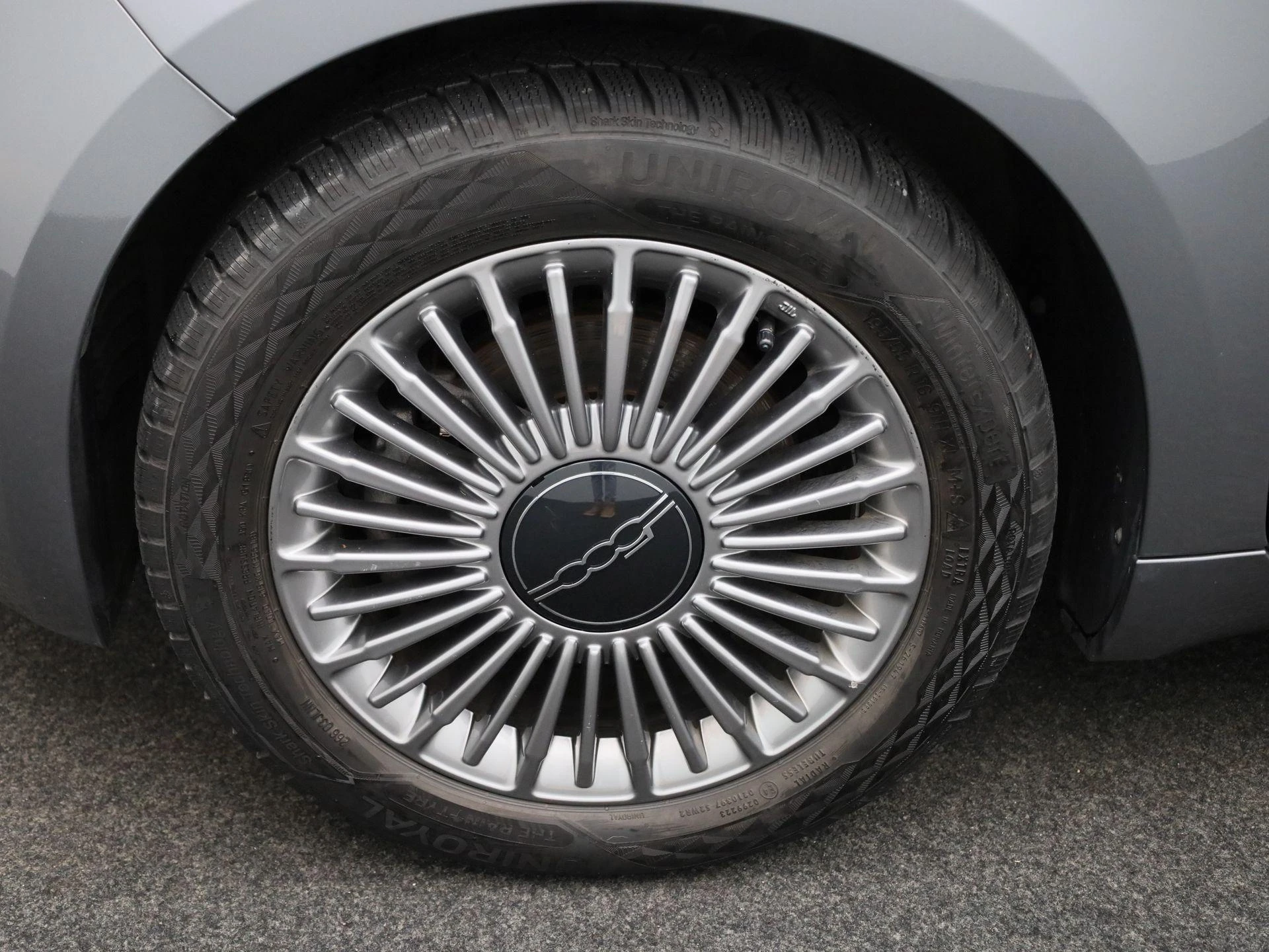 Fiat-500e-image-12