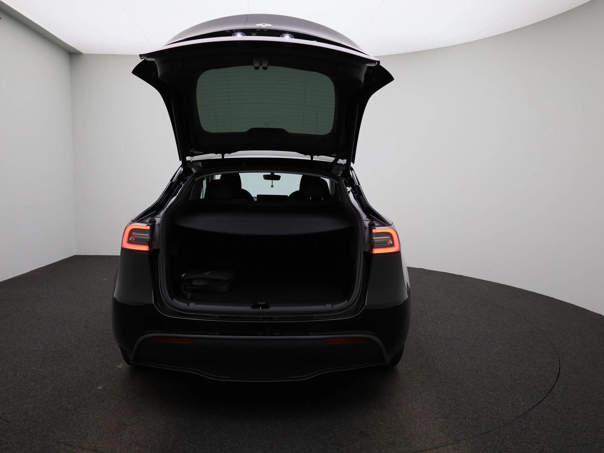 Tesla Model Y Hinterradantrieb RWD