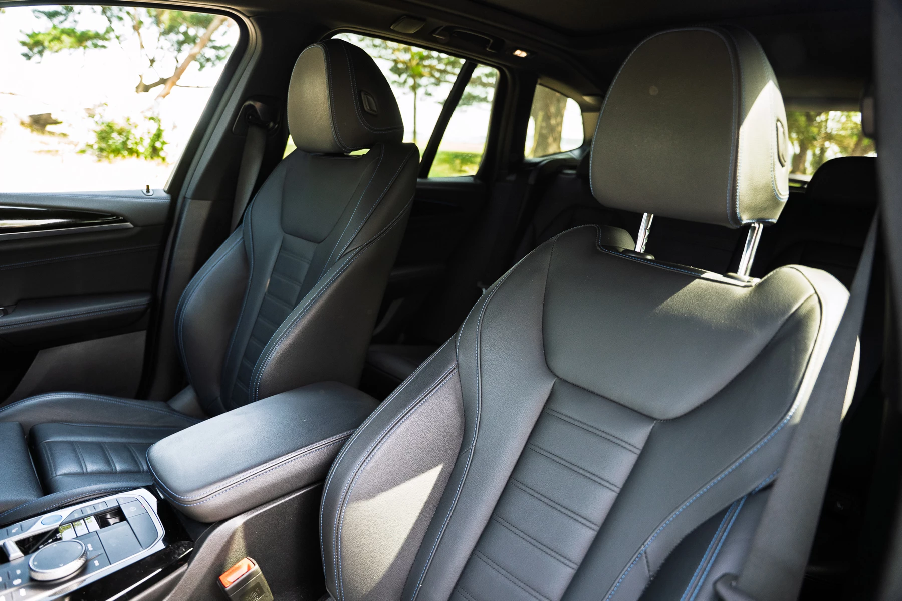BMW-iX3-image-9