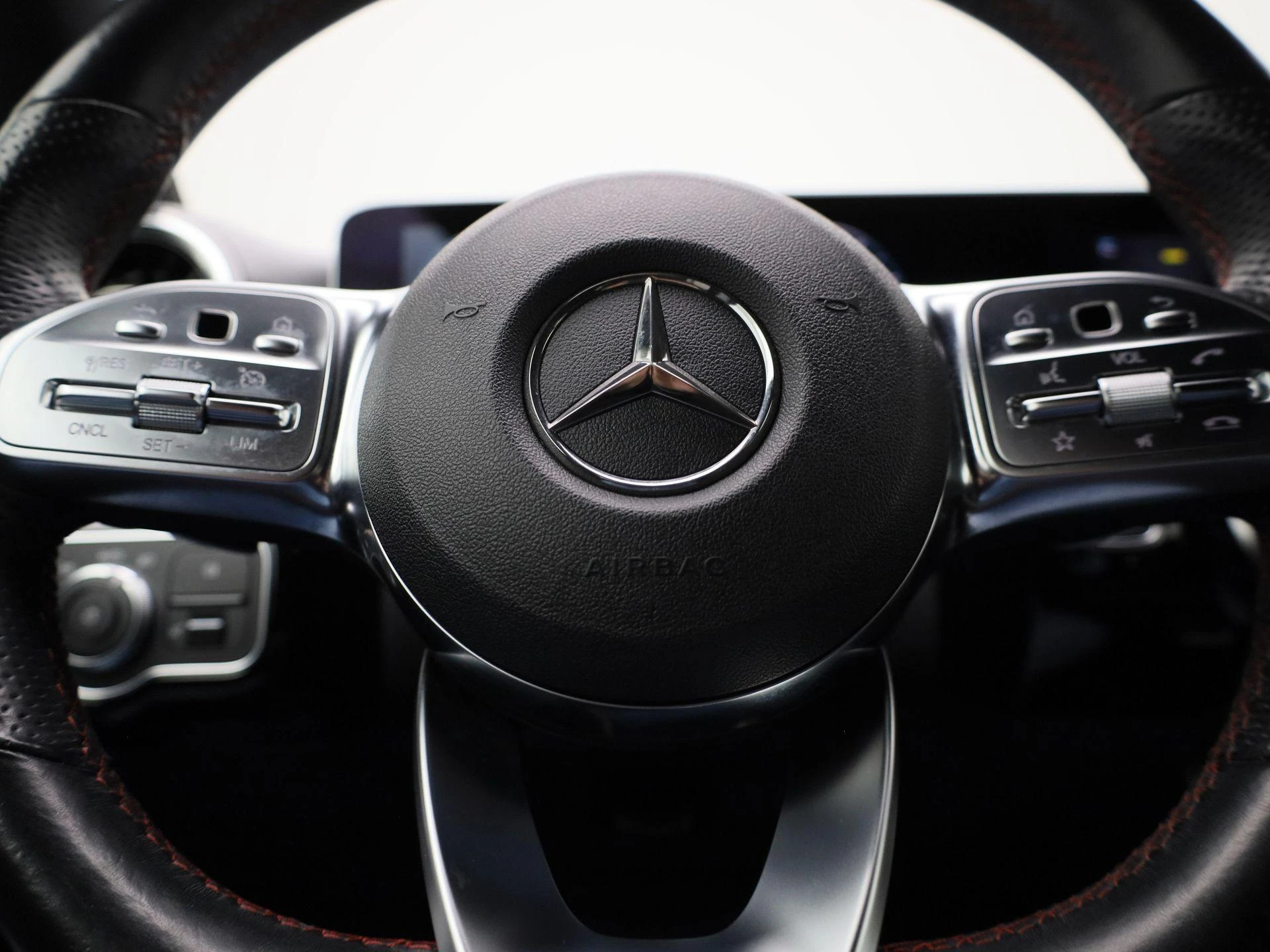 Mercedes-Benz-A-Klasse-image-28