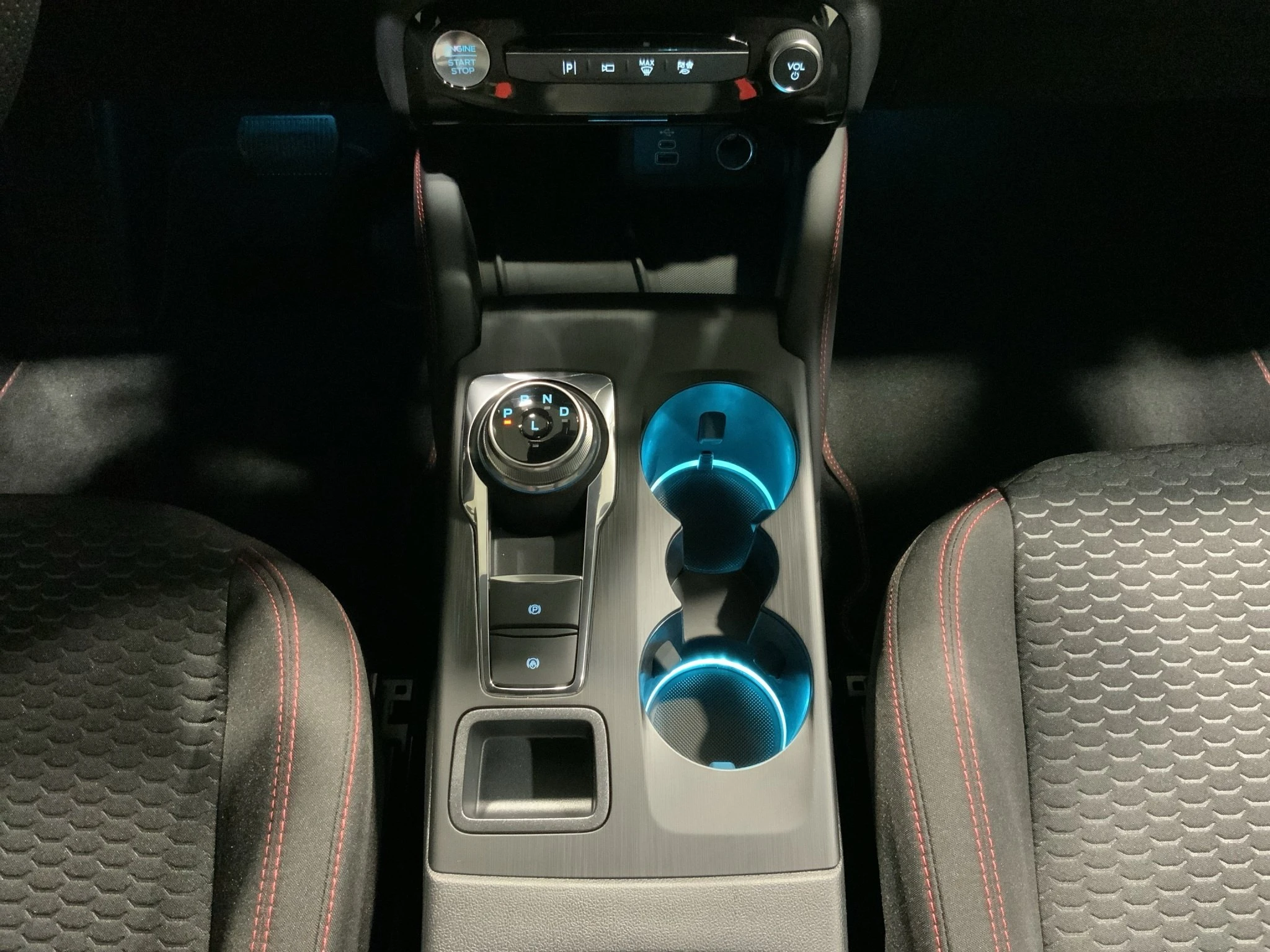 Ford-Kuga-image-17
