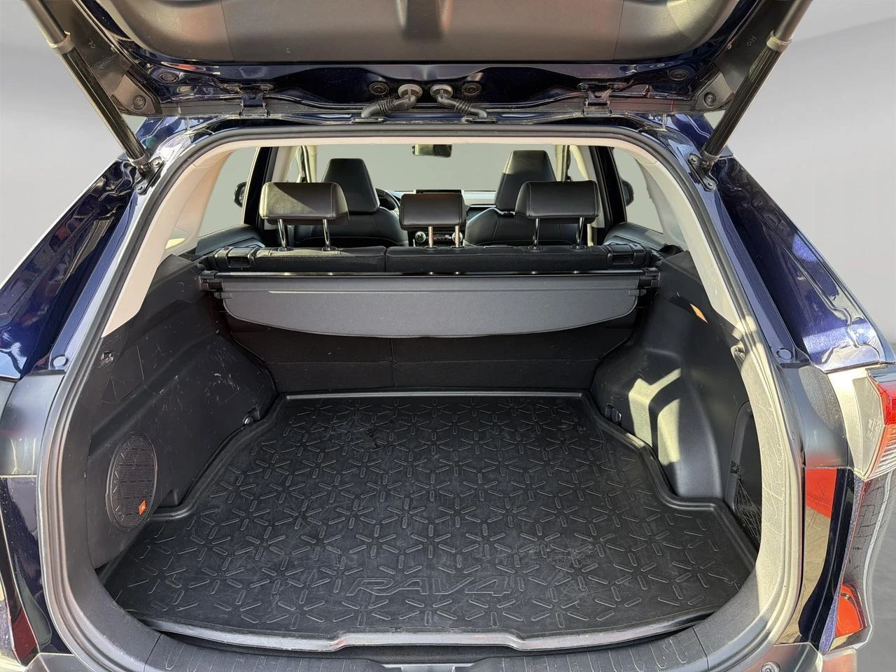 Toyota-RAV4-image-6