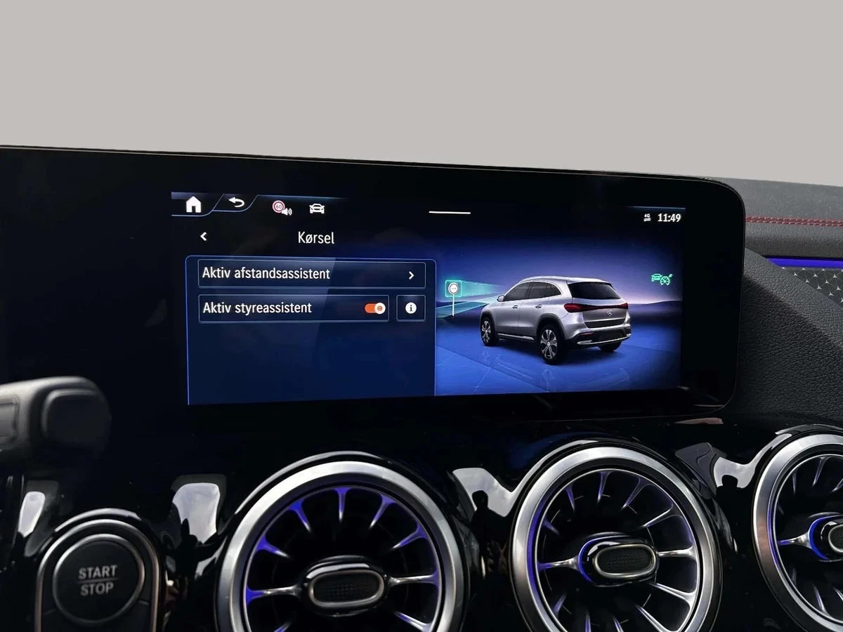 Mercedes-Benz-EQA-image-17