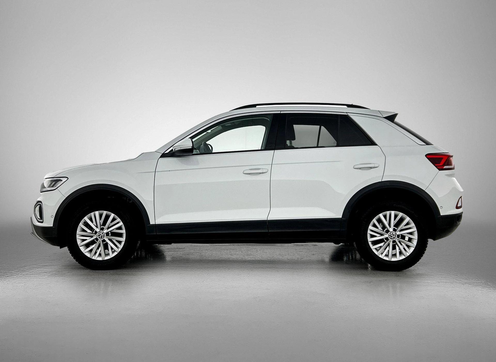 Volkswagen-T-Roc-image-1