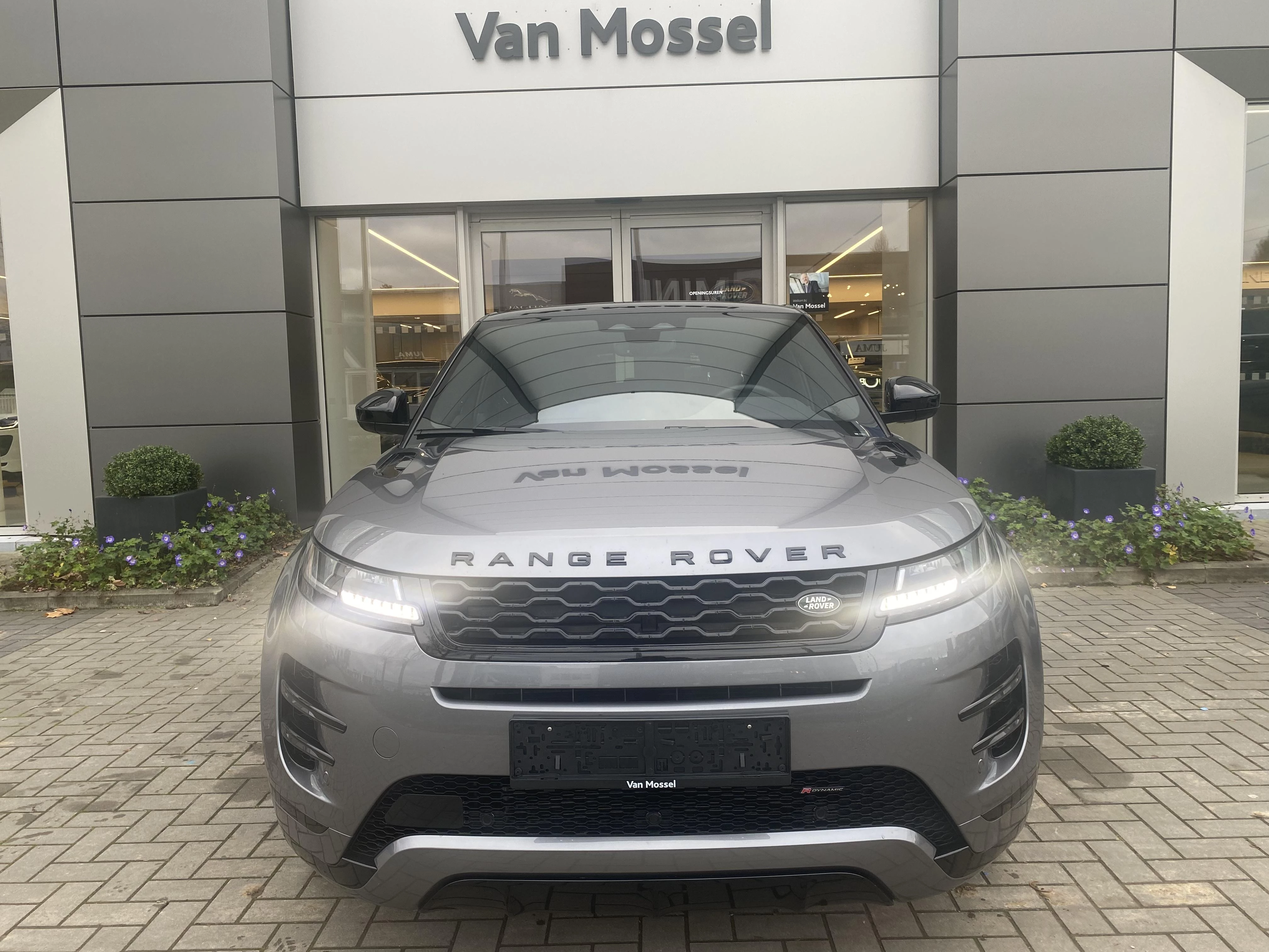 Land Rover Range Rover Evoque P300e R-Dynamic S AWD Auto.