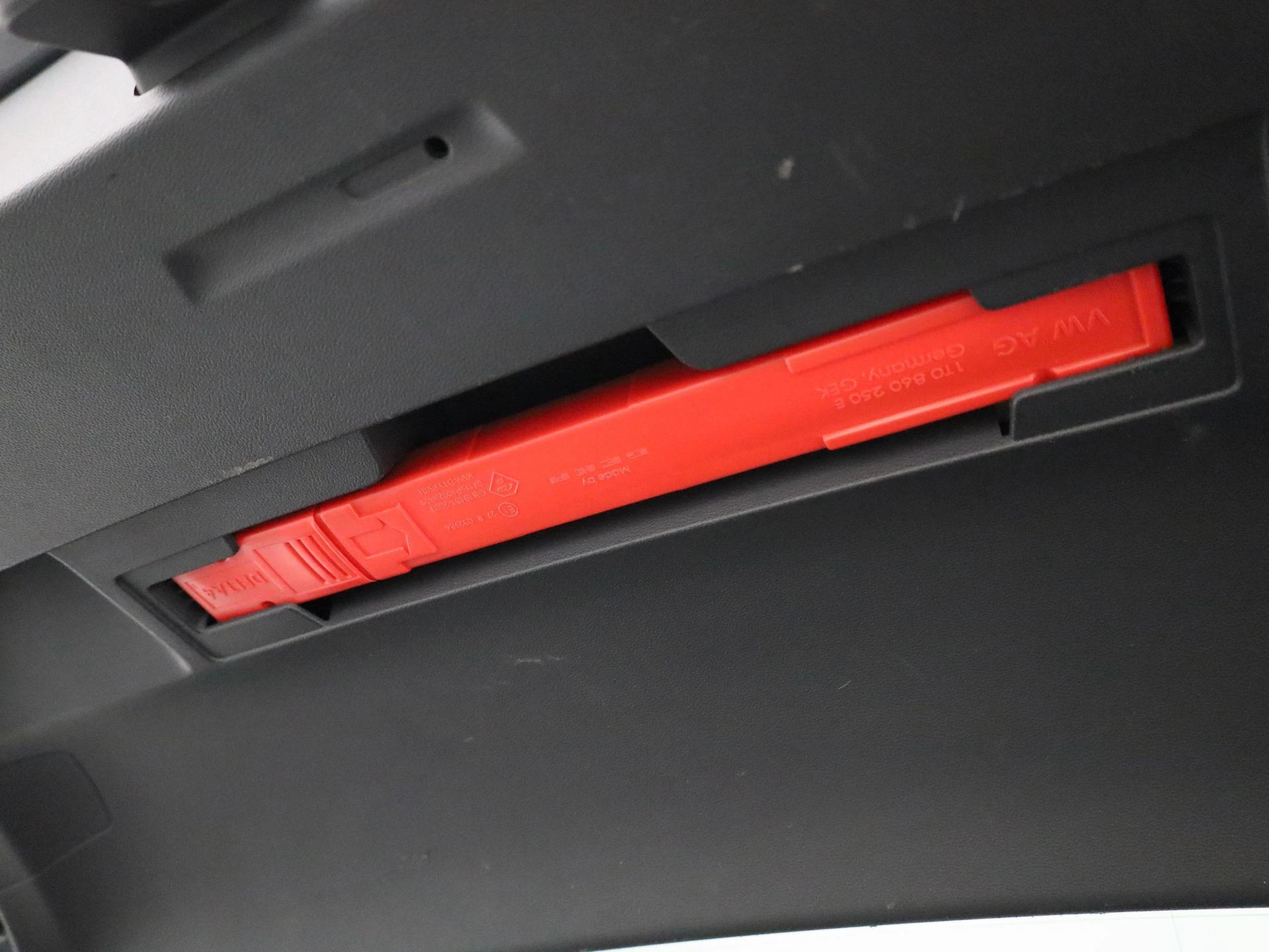 Volkswagen-Golf-image-12